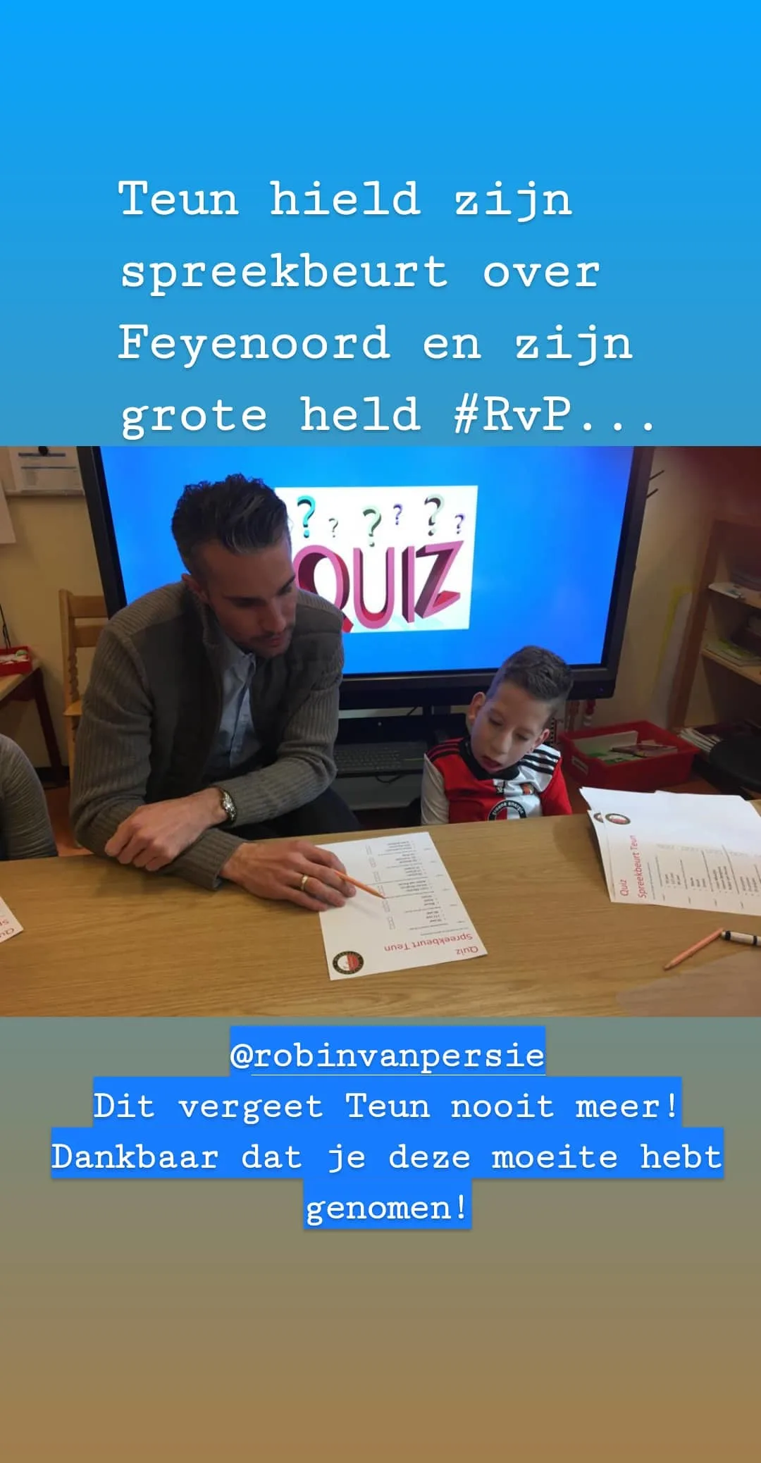 Robin van Persie maakt bijzondere droom Teun (8) waar