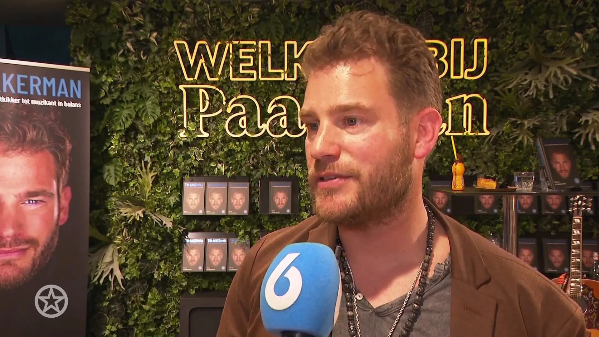 Tim Akkerman reageert op verongelukte broer DI-RECT-zanger Marcel