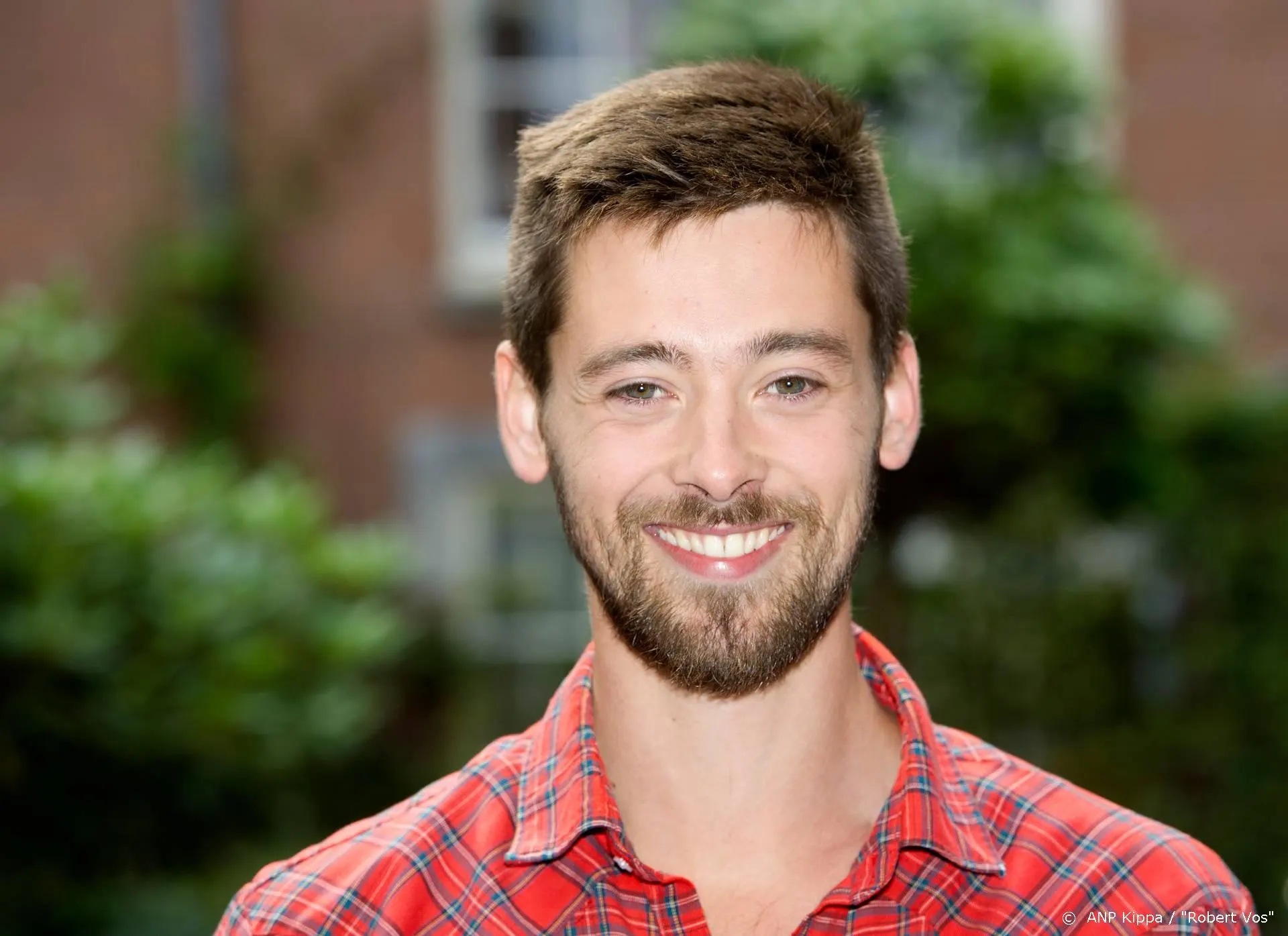 Willem Voogd gaat voor NPO oorlogsreis van oma maken