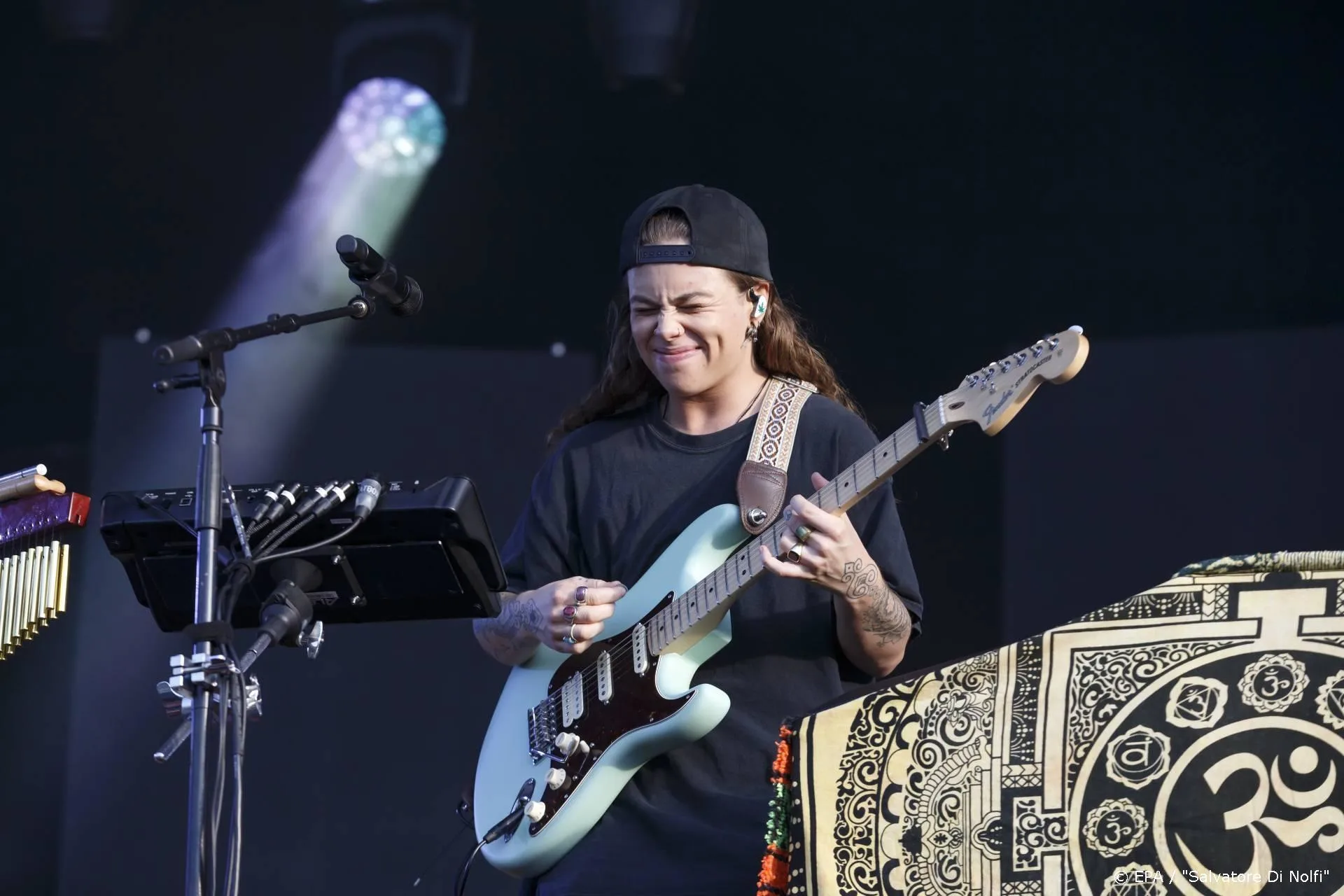 Tash Sultana vraagt vriendin ten huwelijk