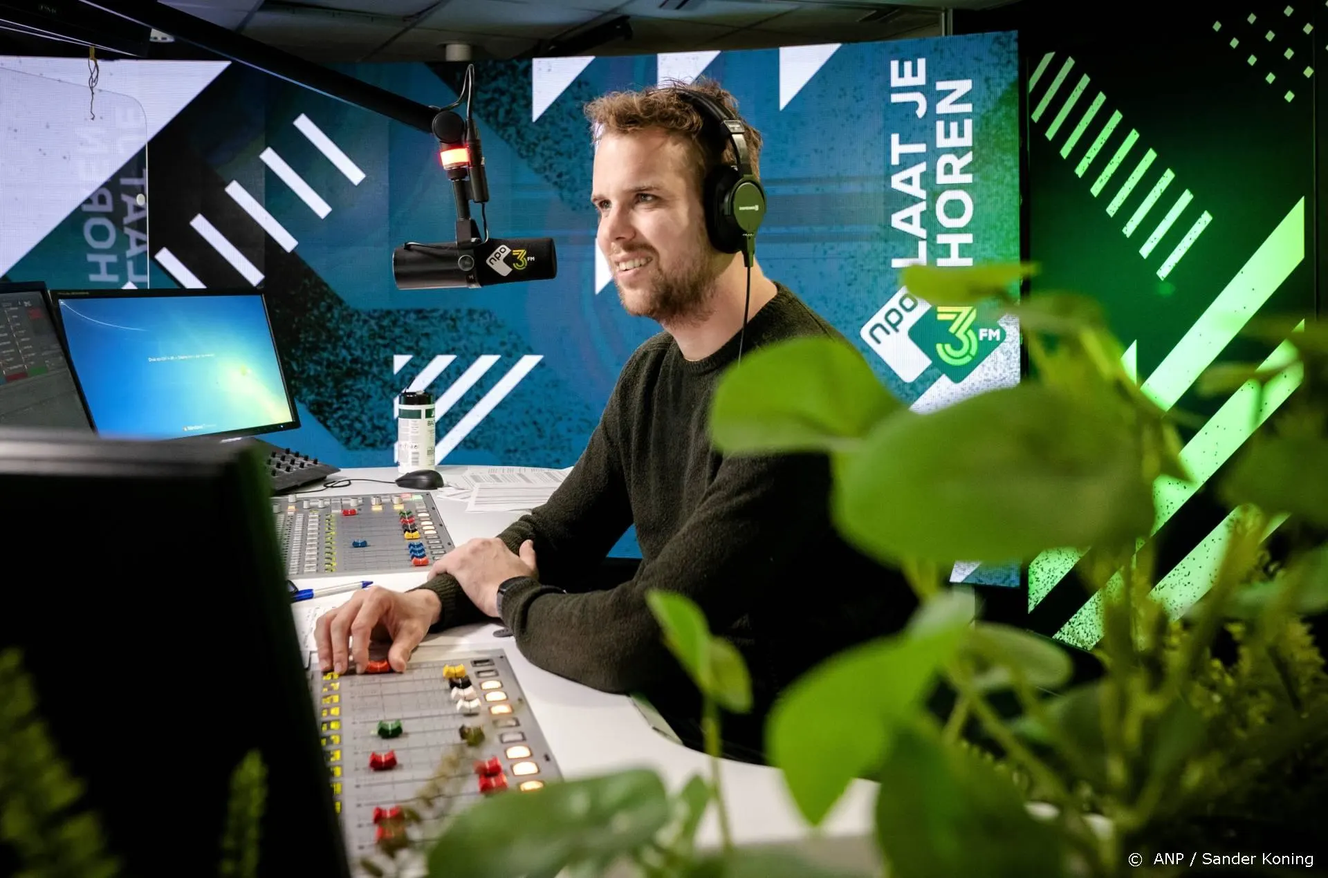 3FM-dj wacht nog altijd op excuses van Ron Brandsteder