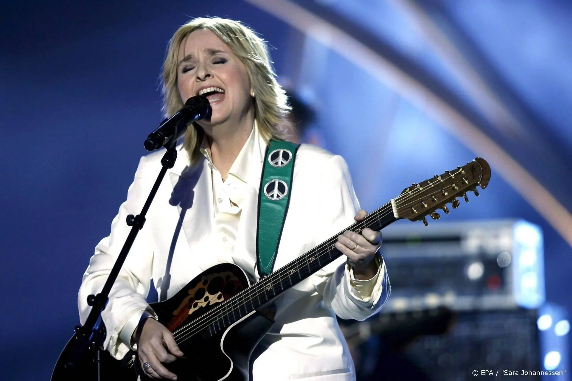 Melissa Etheridge vindt troost in protesten