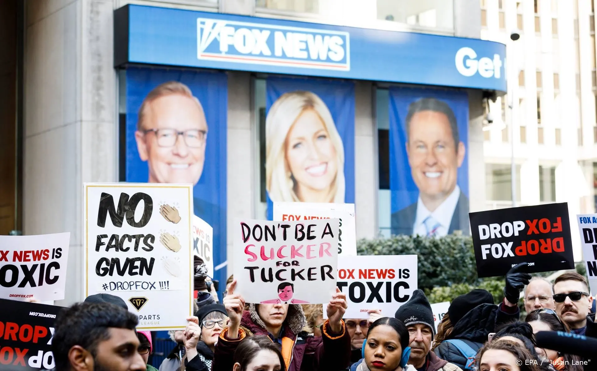 Adverteerders weg bij Fox na racisme-opmerkingen Carlson