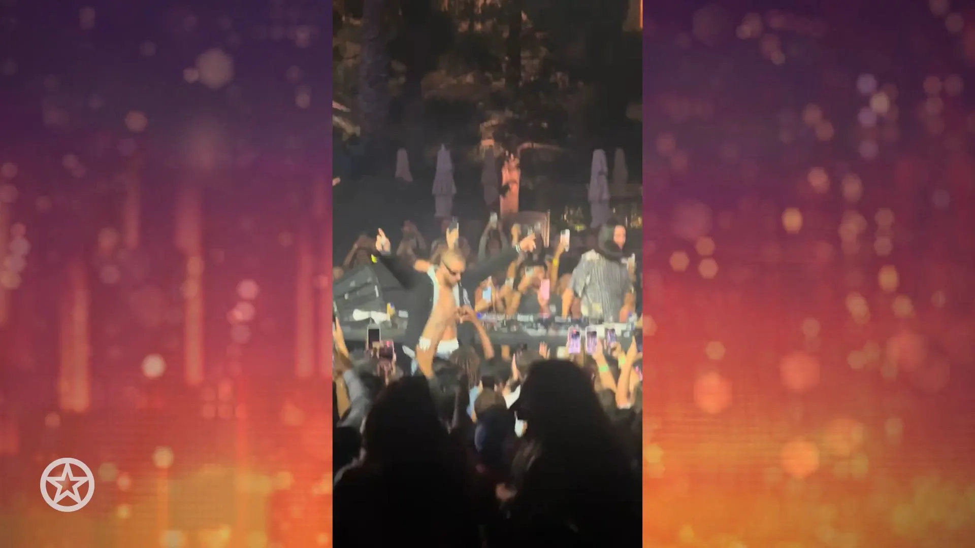 Justin Bieber dubbelganger geeft optreden in een club in Las Vegas