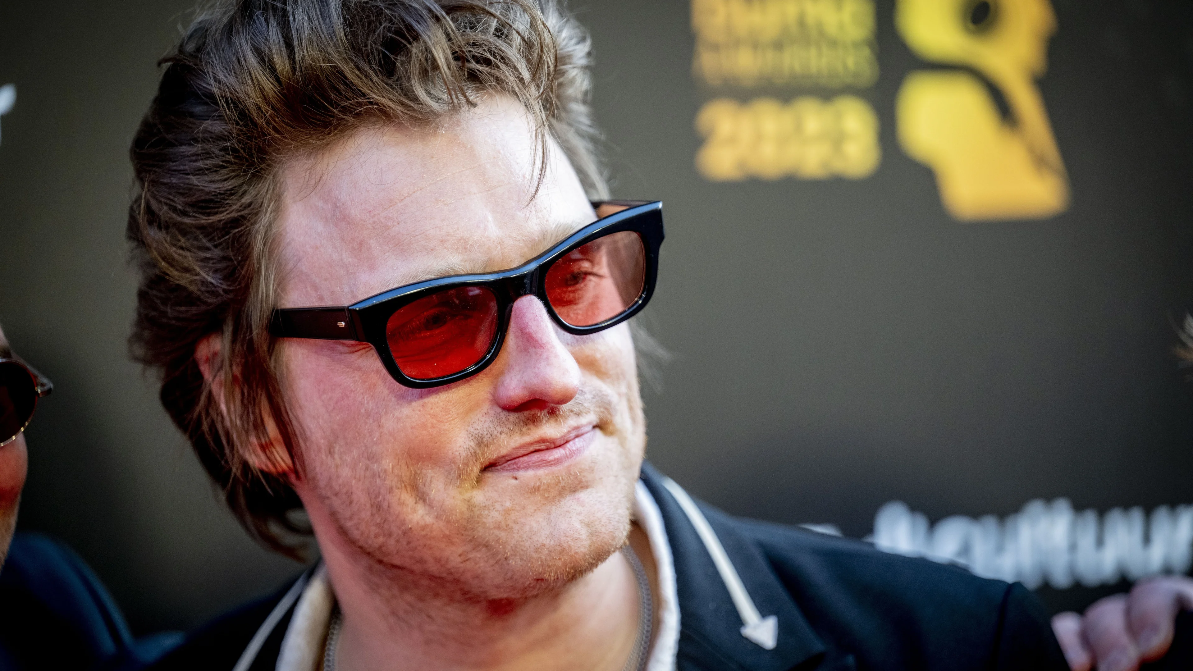 ZIEN: Spike gaat hard onderuit 