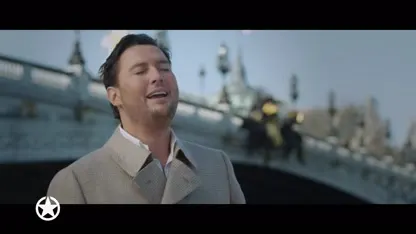 Wat is Tino's versie van het opstootje in Oostenrijk?