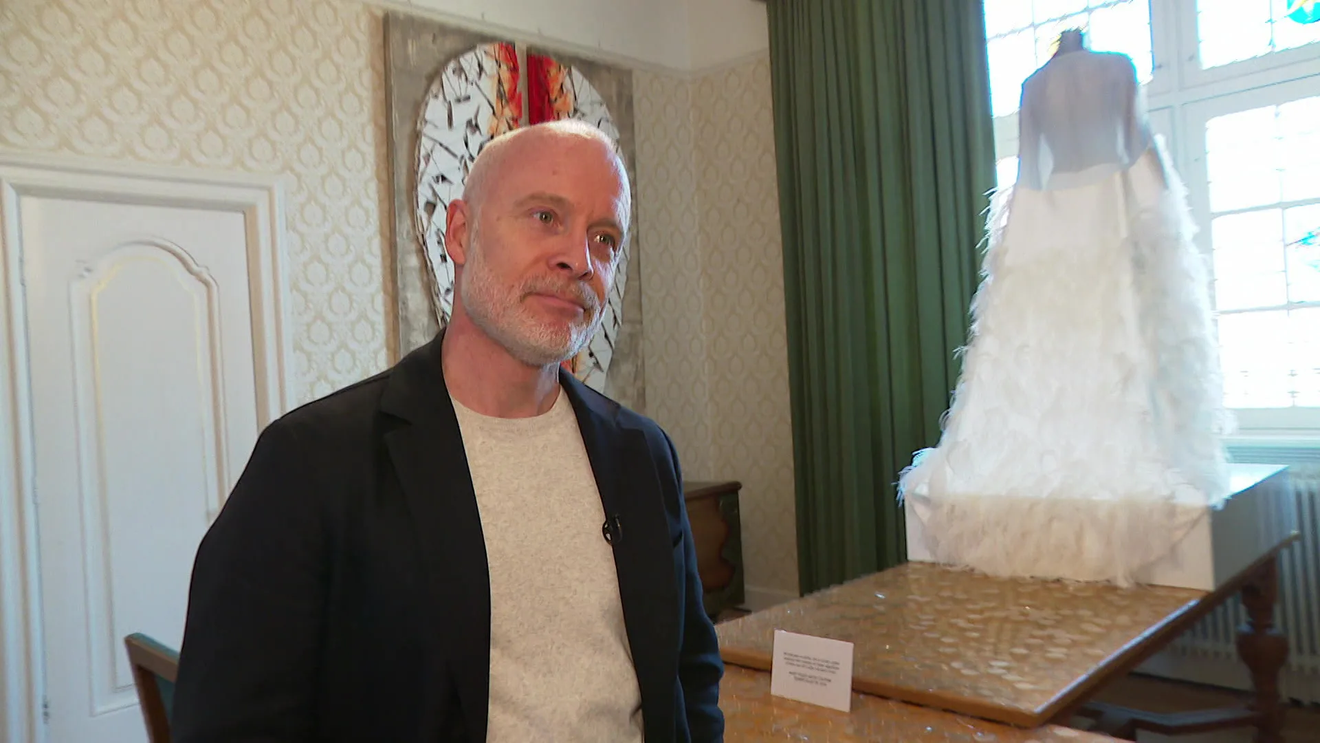 In deze droomjurken ziet Mart Visser de aanstaande BN'er-bruiden wel trouwen