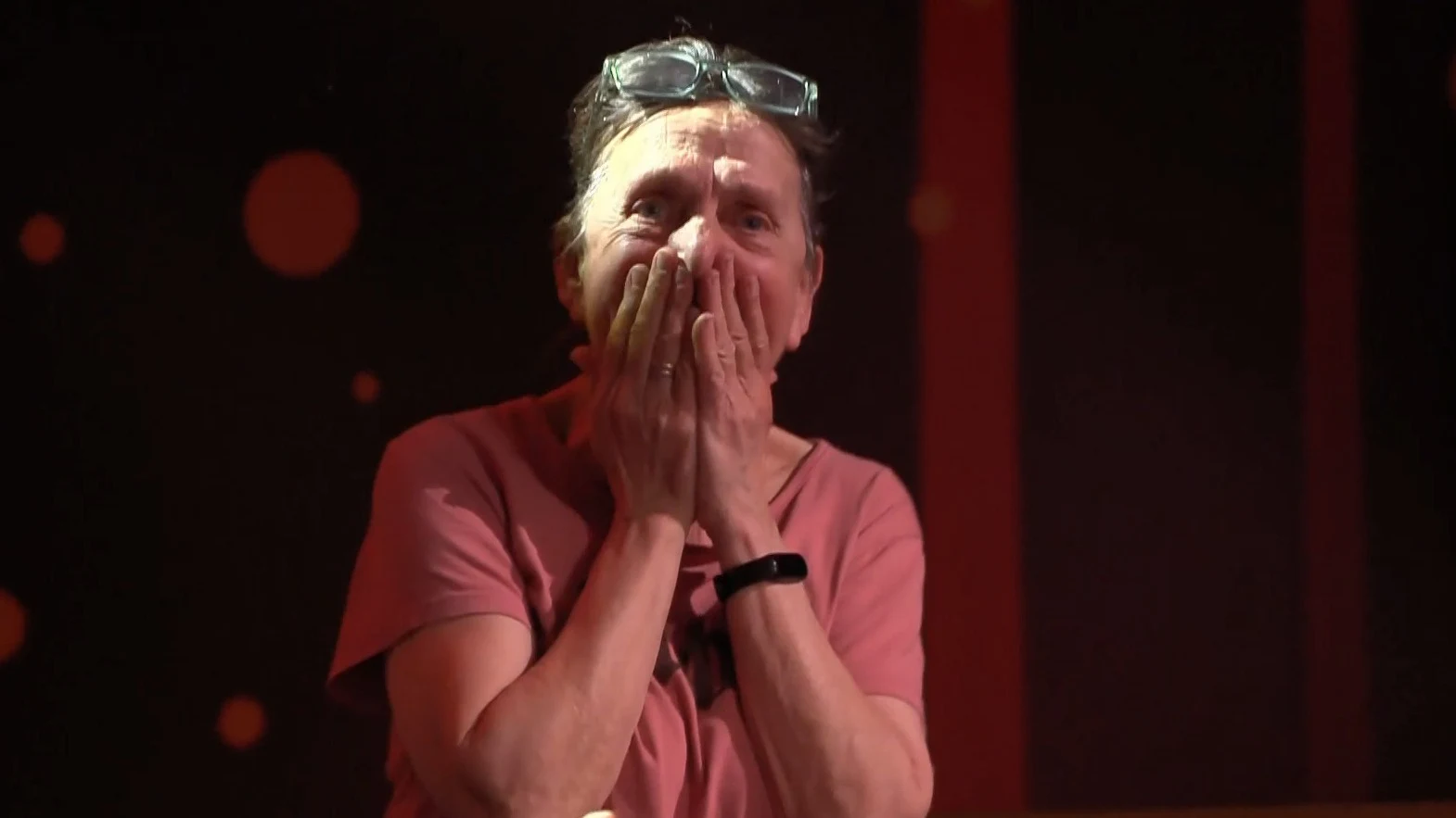 Miljoenenjacht-deelneemster met autopech wint gloednieuwe auto