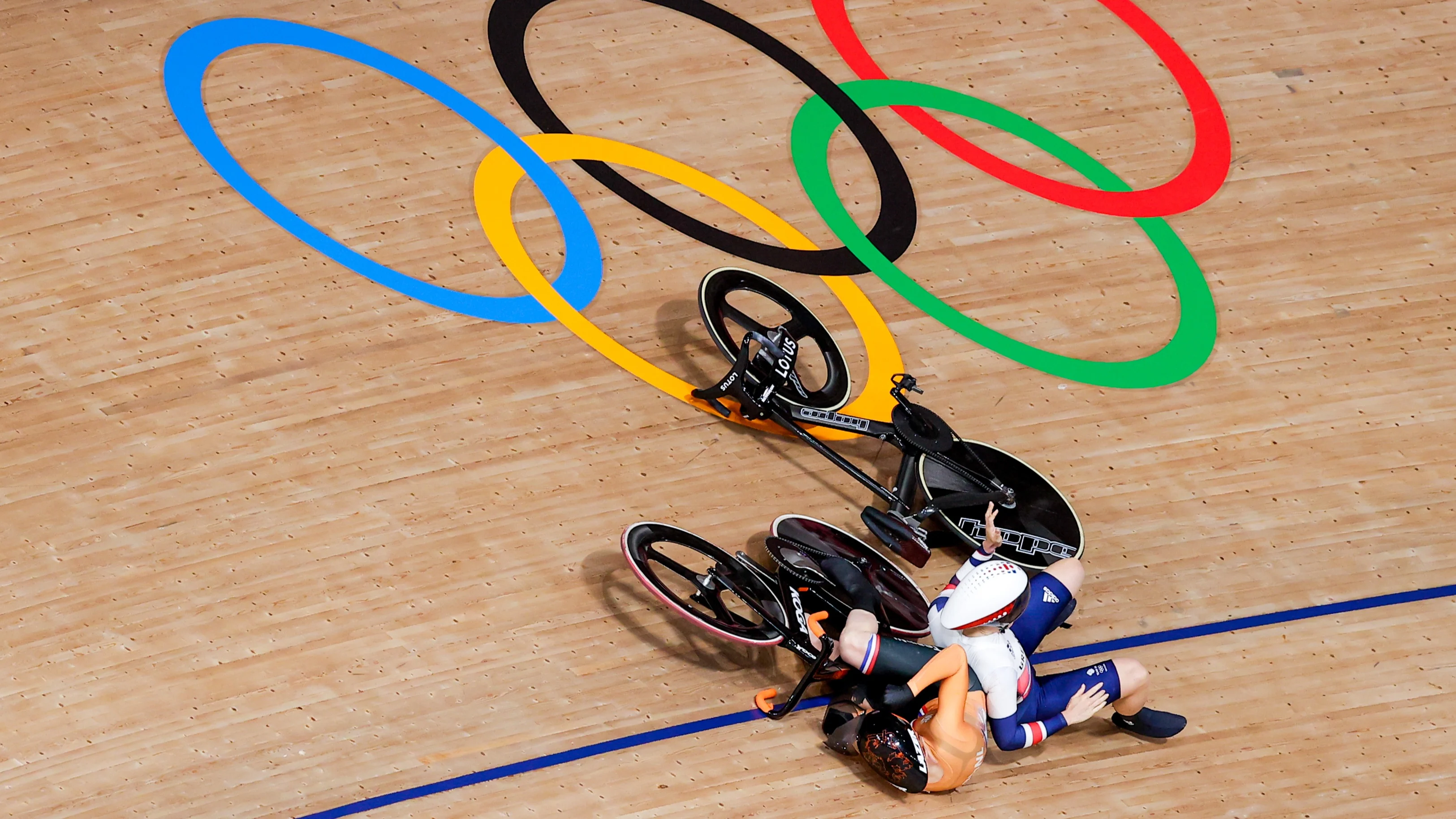 Baanrenster Laurine van Riessen afgevoerd na val
