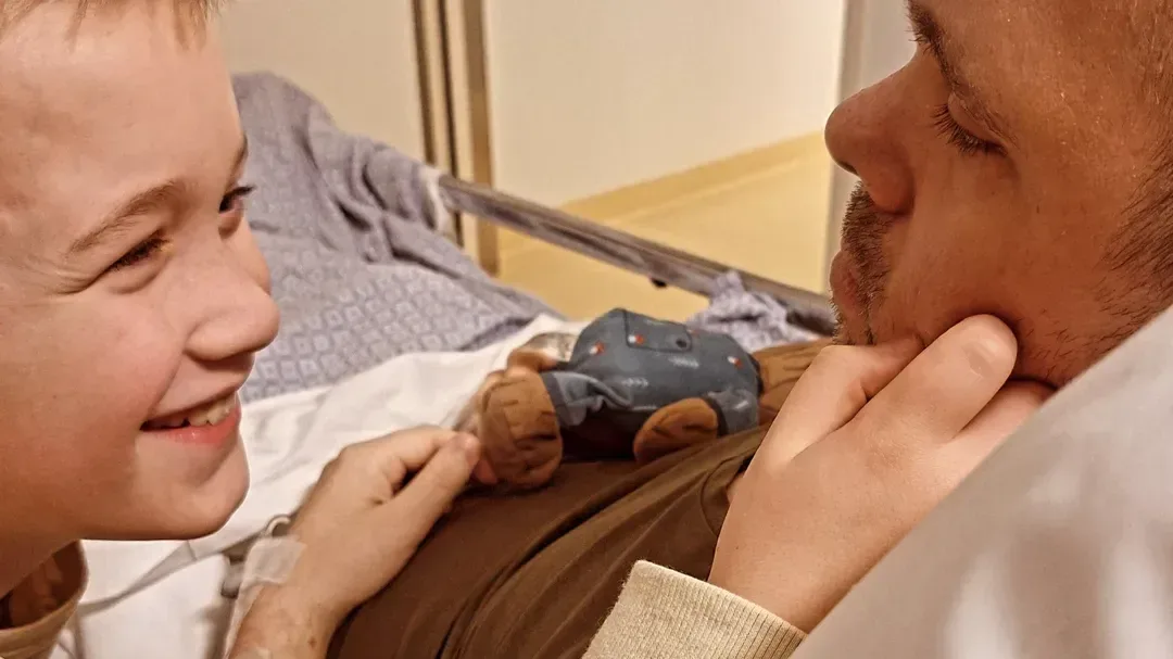 Alex uit Over Mijn Lijk naar hospice: 'Ook Aaron vindt het eng'