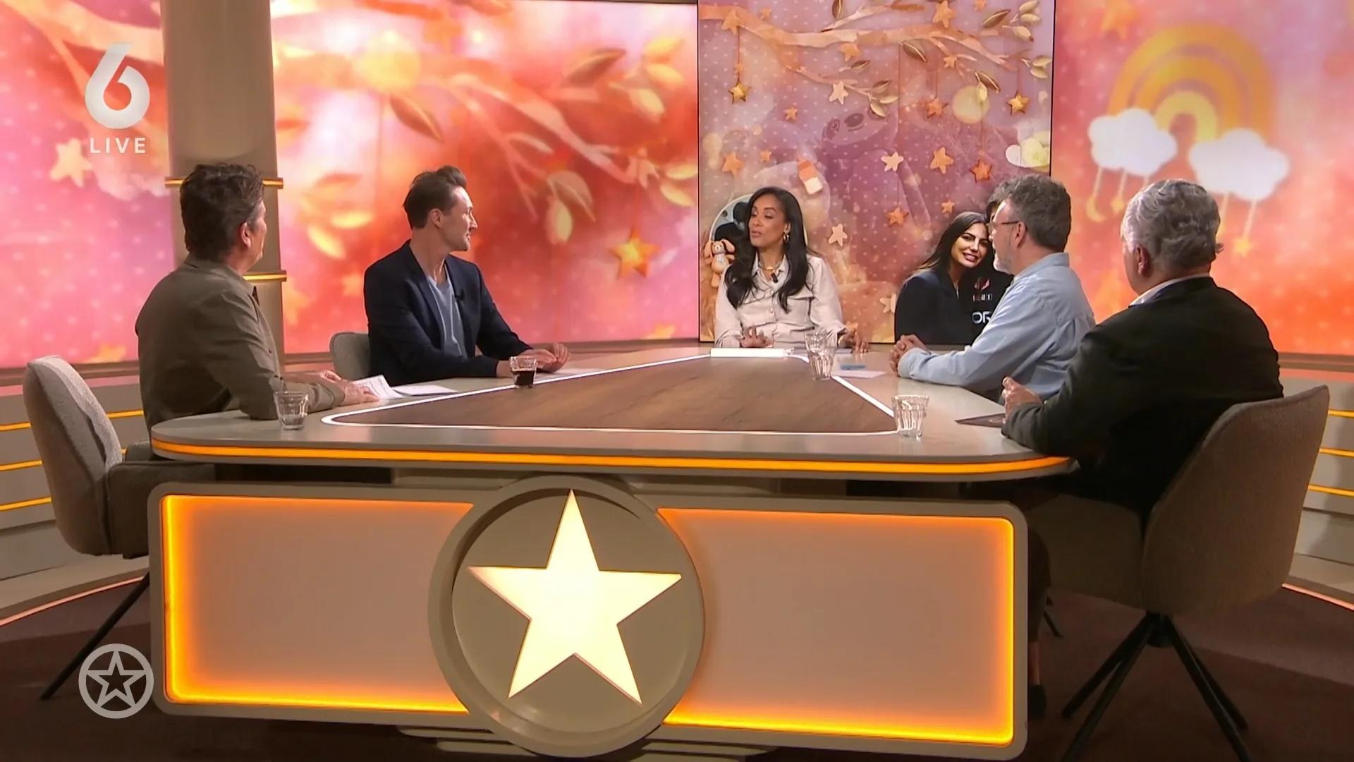 Max Verstappen krijgt een bijzonder cadeau voor dochtertje Lily