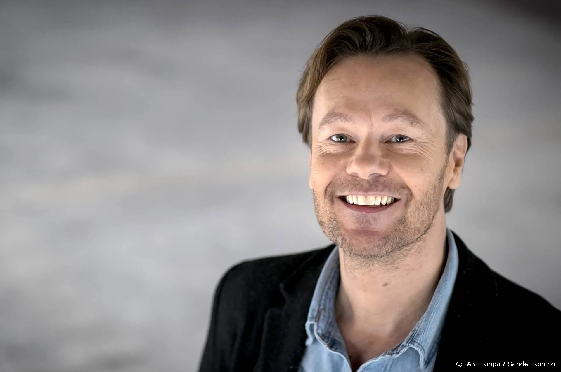 Gijs Staverman vindt collega Emmely 'spannend'