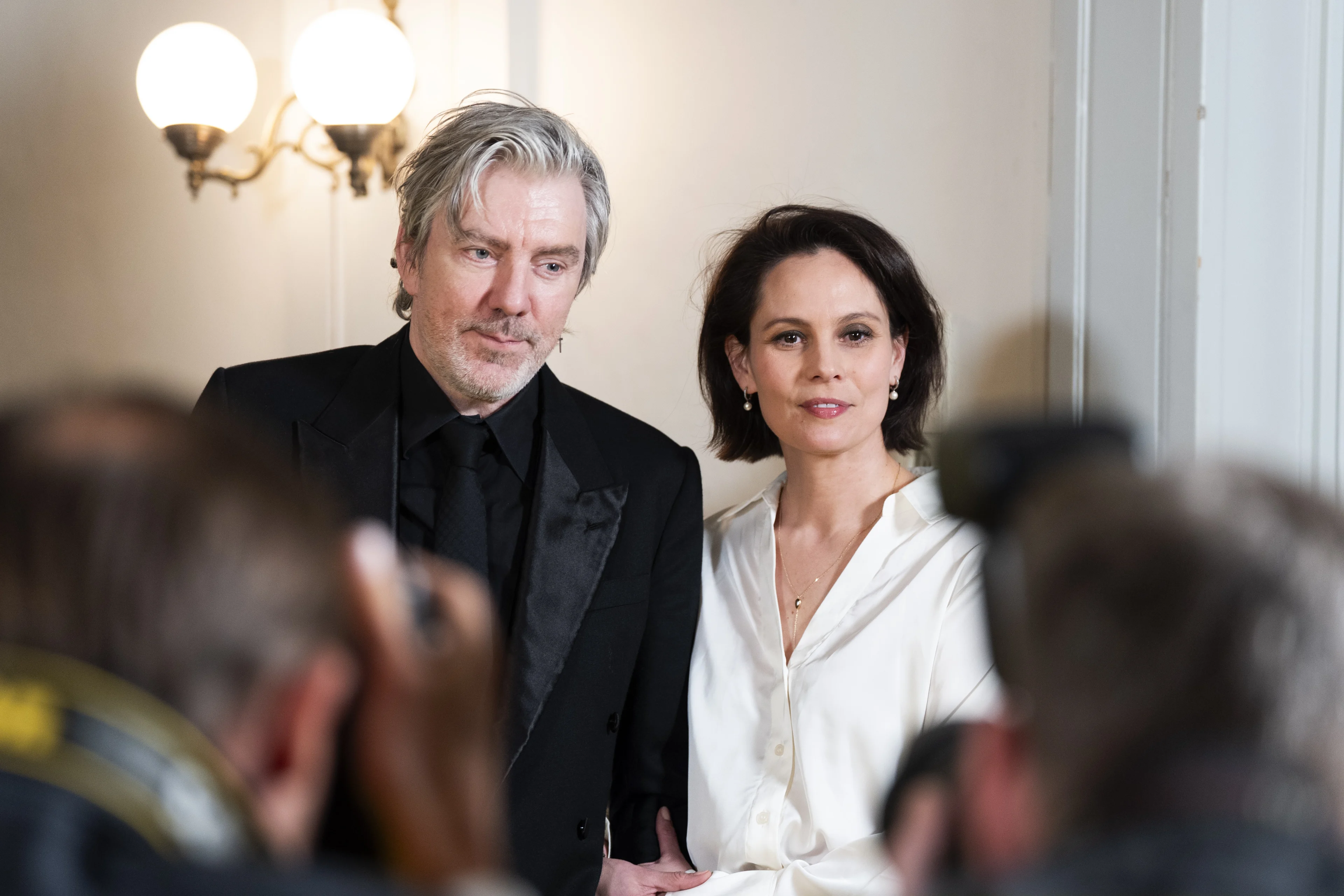 Hebben Ruud de Wild en Igone de Jongh een relatie? Hand in hand gespot