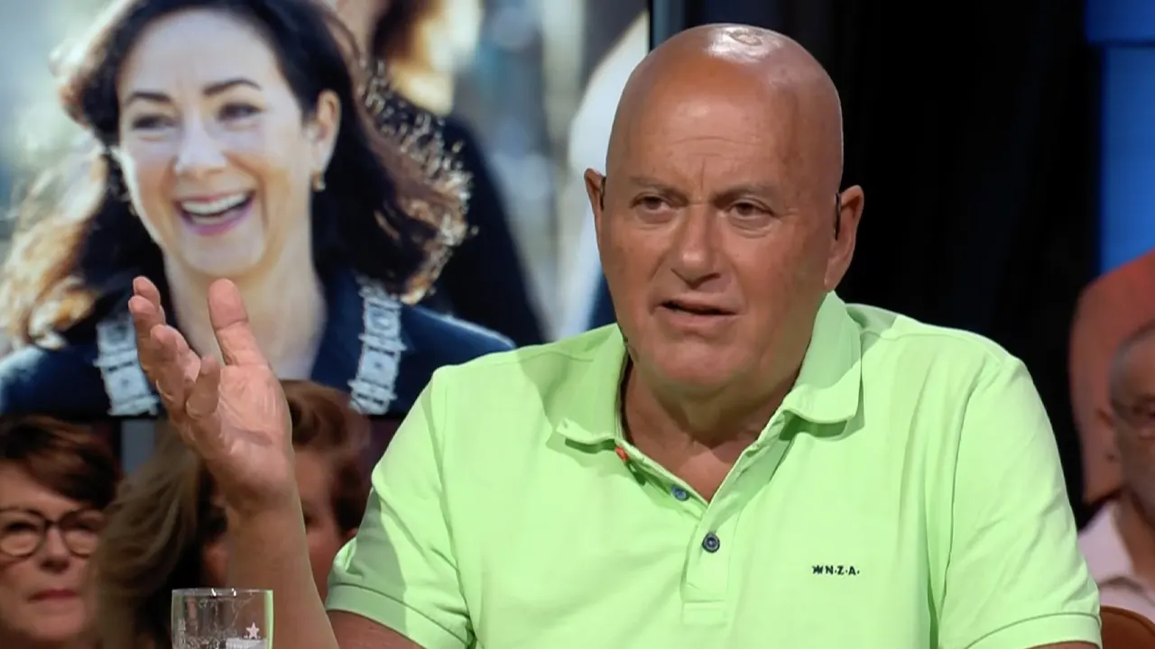 Jack van Gelder laaiend: 'Idioots'