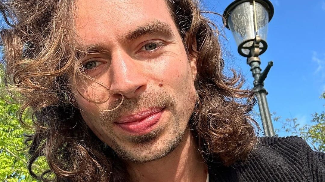 Dion Cooper deelt emotioneel bericht: 'Mijn batterij is leeg'