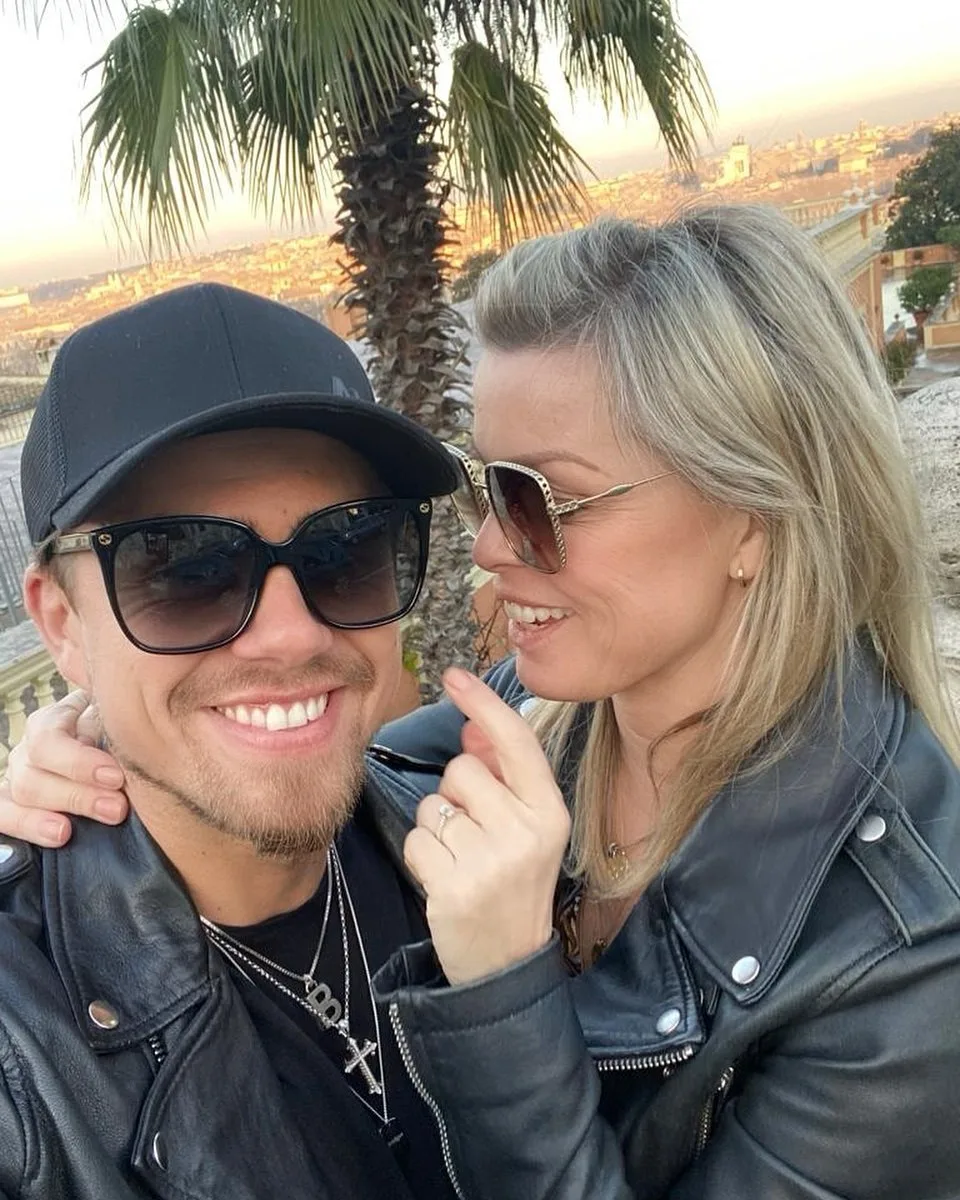 Bridget en André tekenen voor het leven!