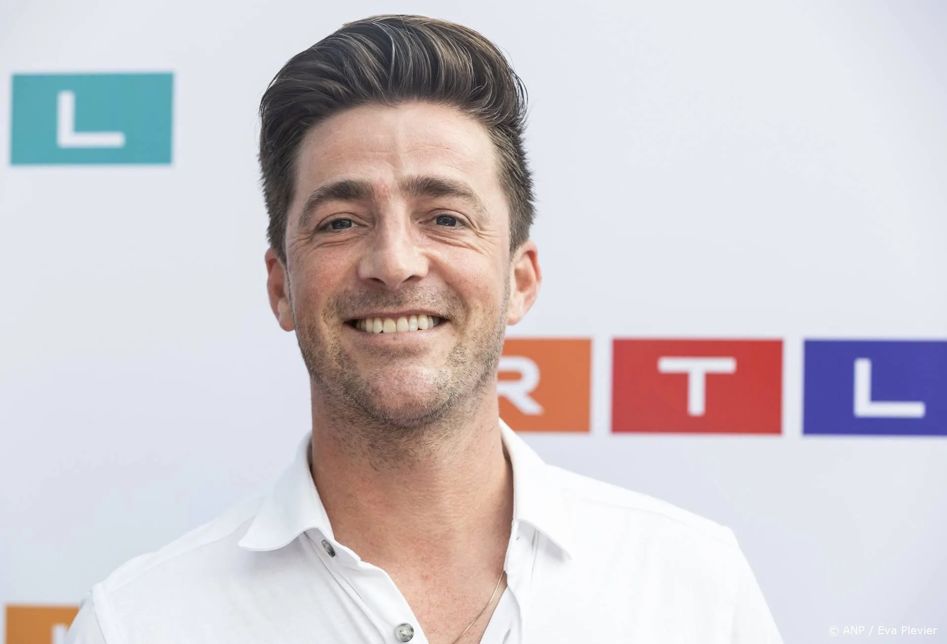 Heftig ongeluk voor Hugo Kennis