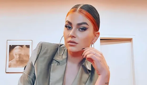 Roxeanne Hazes laat tournee met 'dubbel' gevoel doorgaan