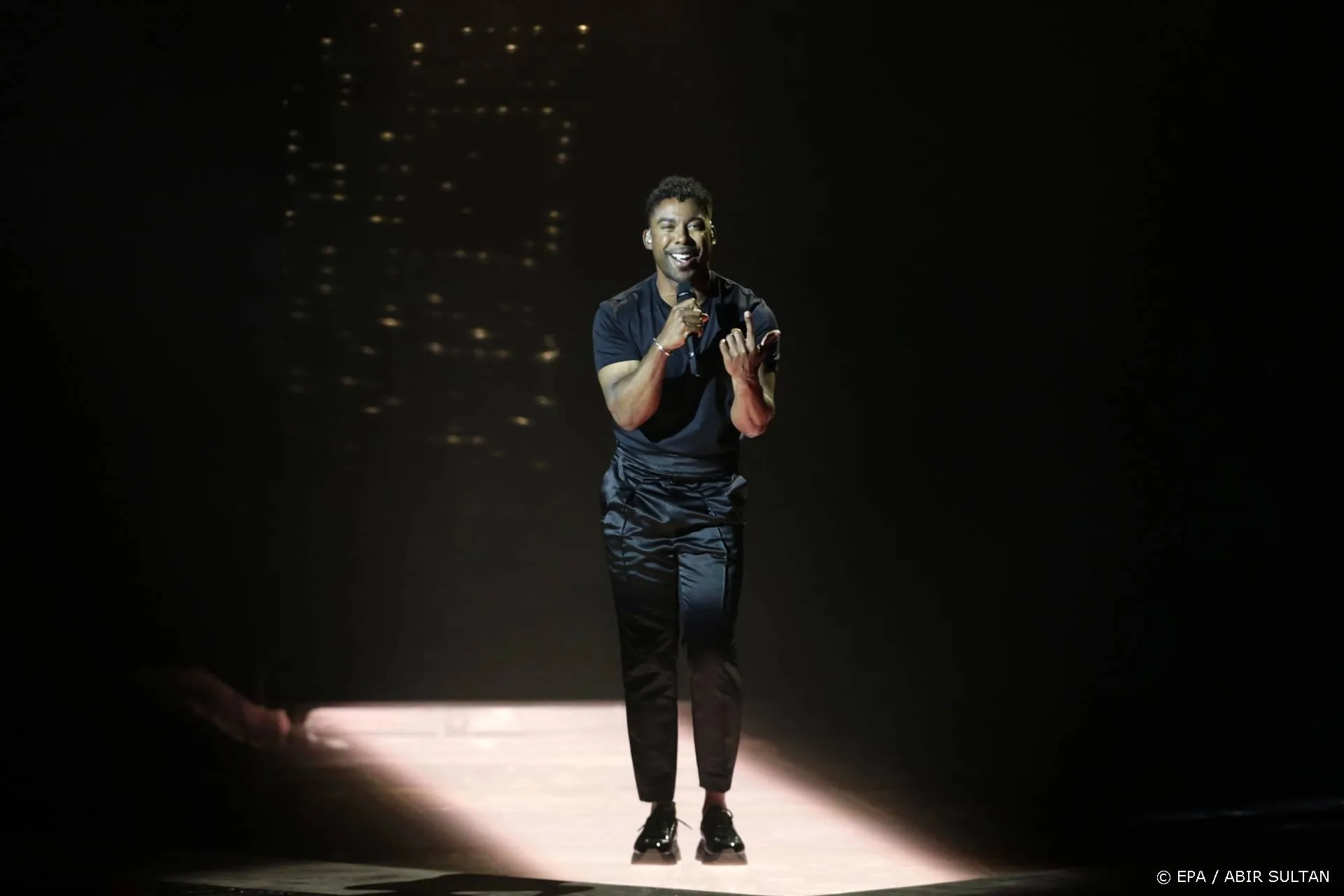 John Lundvik doet gooi naar nieuwe songfestivaldeelname