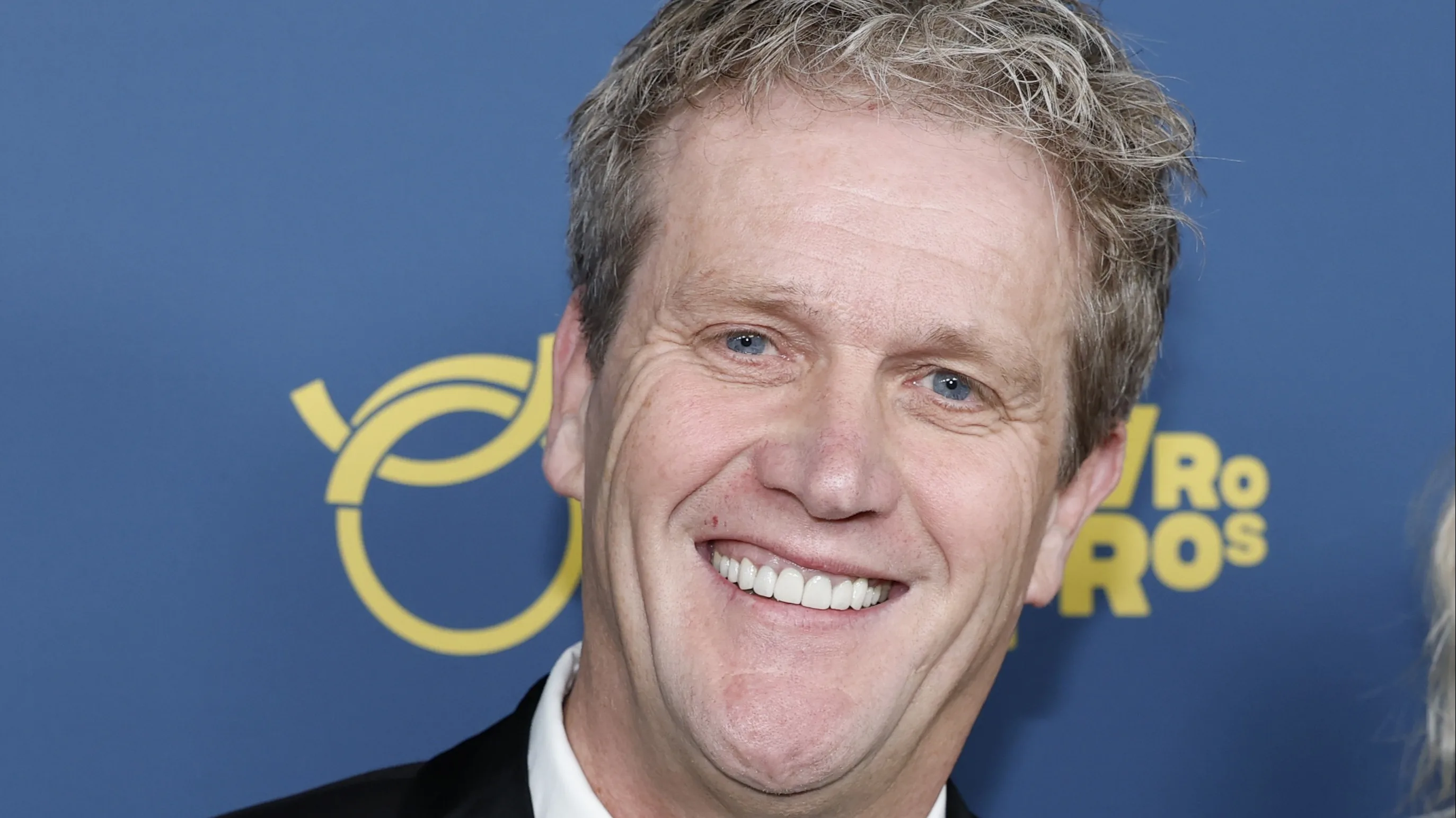 Slinkse Alberto Stegeman neemt radio-dj's in de maling