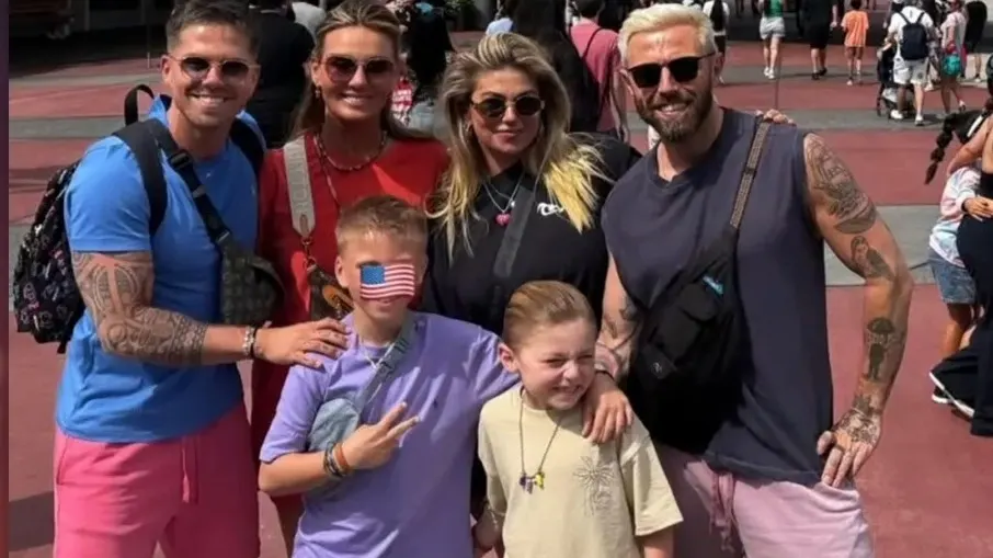 Roxeanne Hazes openhartig over 'droomvakantie' met André en Monique