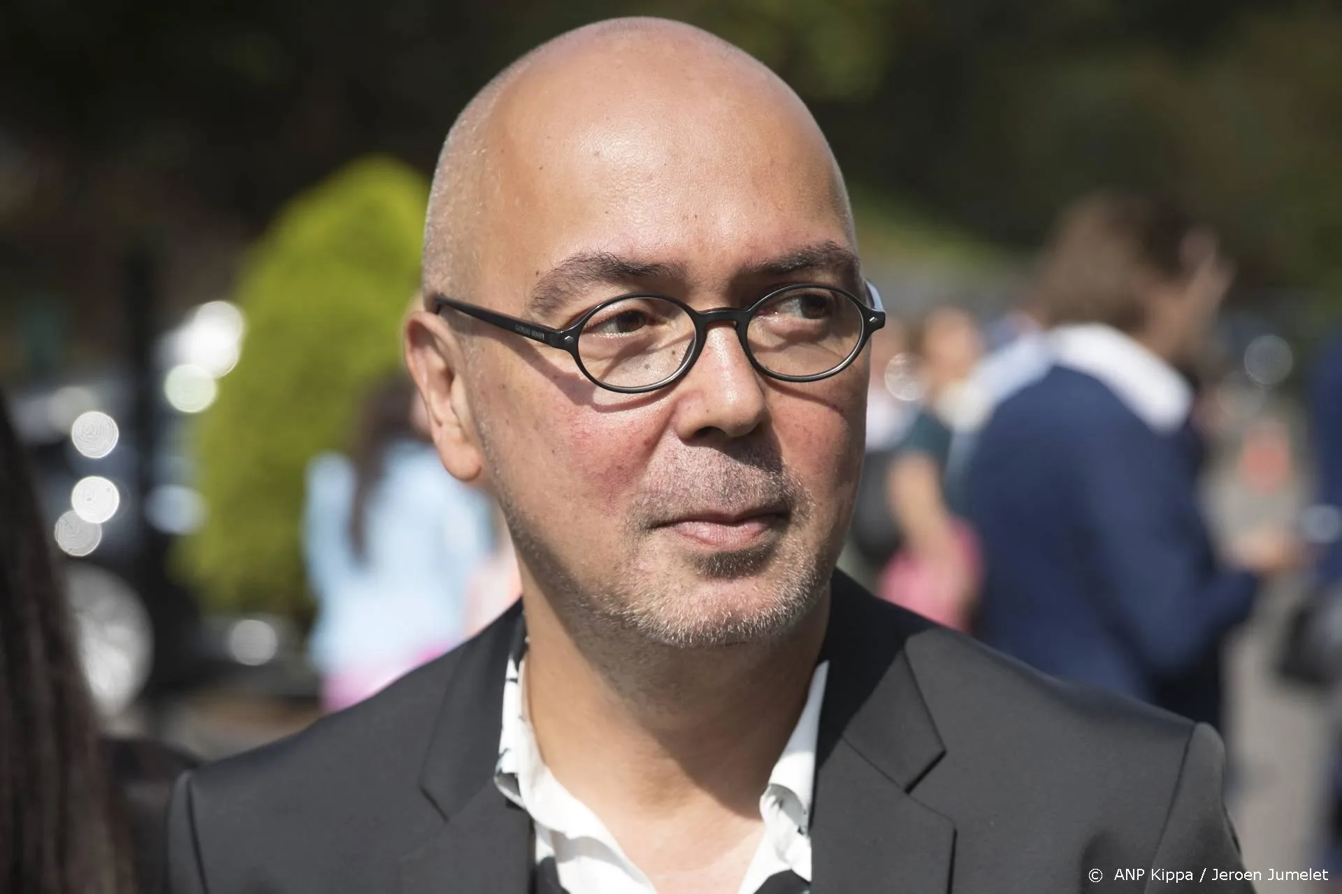 NPO-directeur video Klein belooft tv-kijker 'vertrouwd en nieuw'