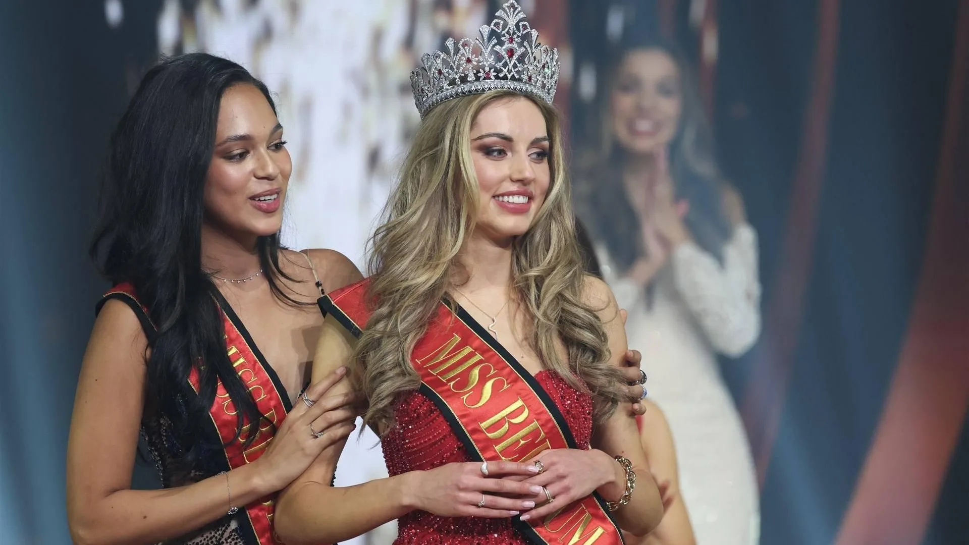 Kersverse Miss België onder vuur na 'bodyshaming'
