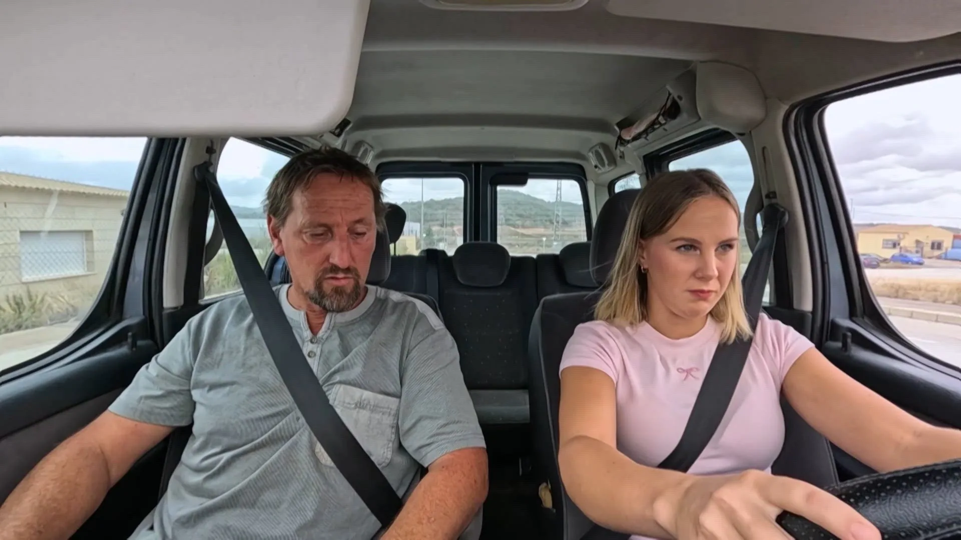 Aida Jelies oefent met de hellingproef: 'Gas!'