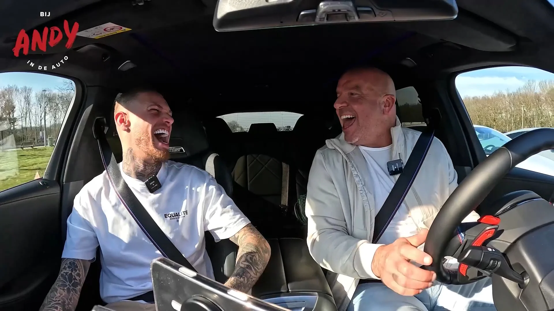 Sjorleone heeft getekend bij Sony: "Bij mij moet autotune het fixen!"