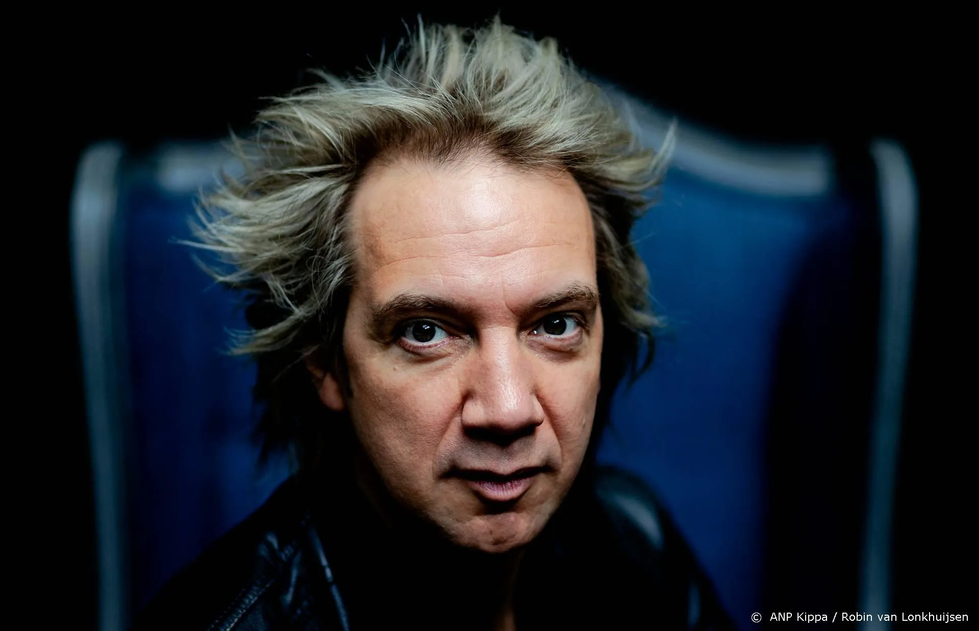 Sven Ratzke eert David Bowie: ik draag hem altijd bij me