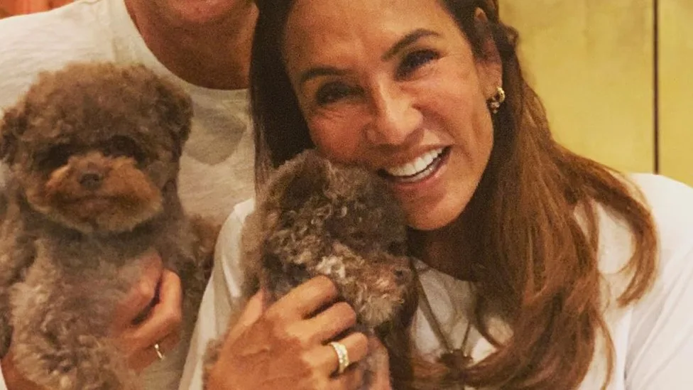 Patty eert overleden hondje Lulu met tatoeage