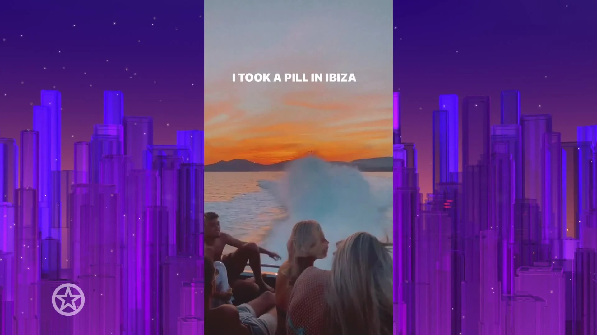 Lil' Kleine geniet van boottripje op Ibiza