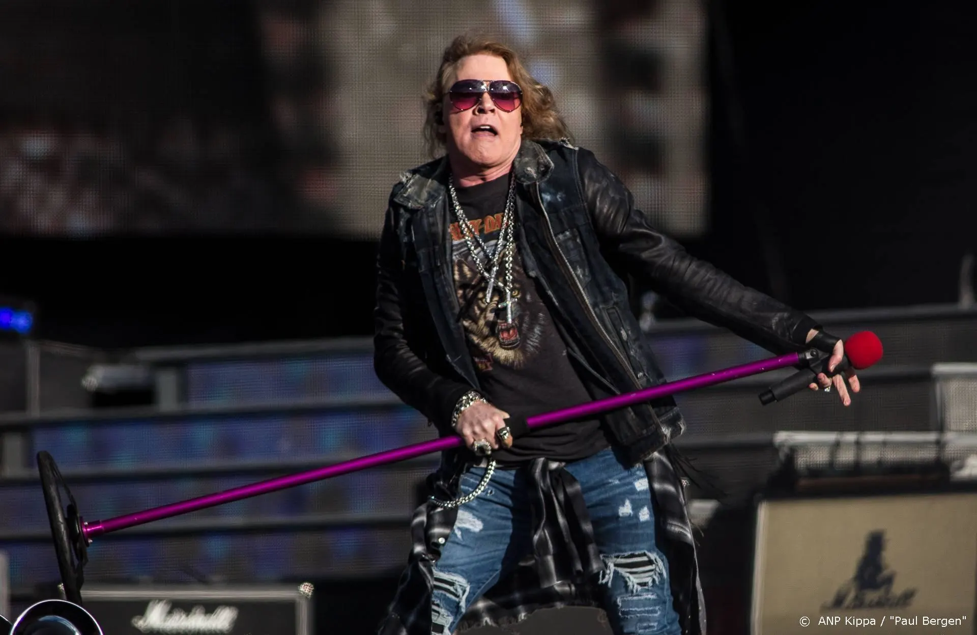 Axel Rose haalt uit naar demonstratie tegen sluiten stranden