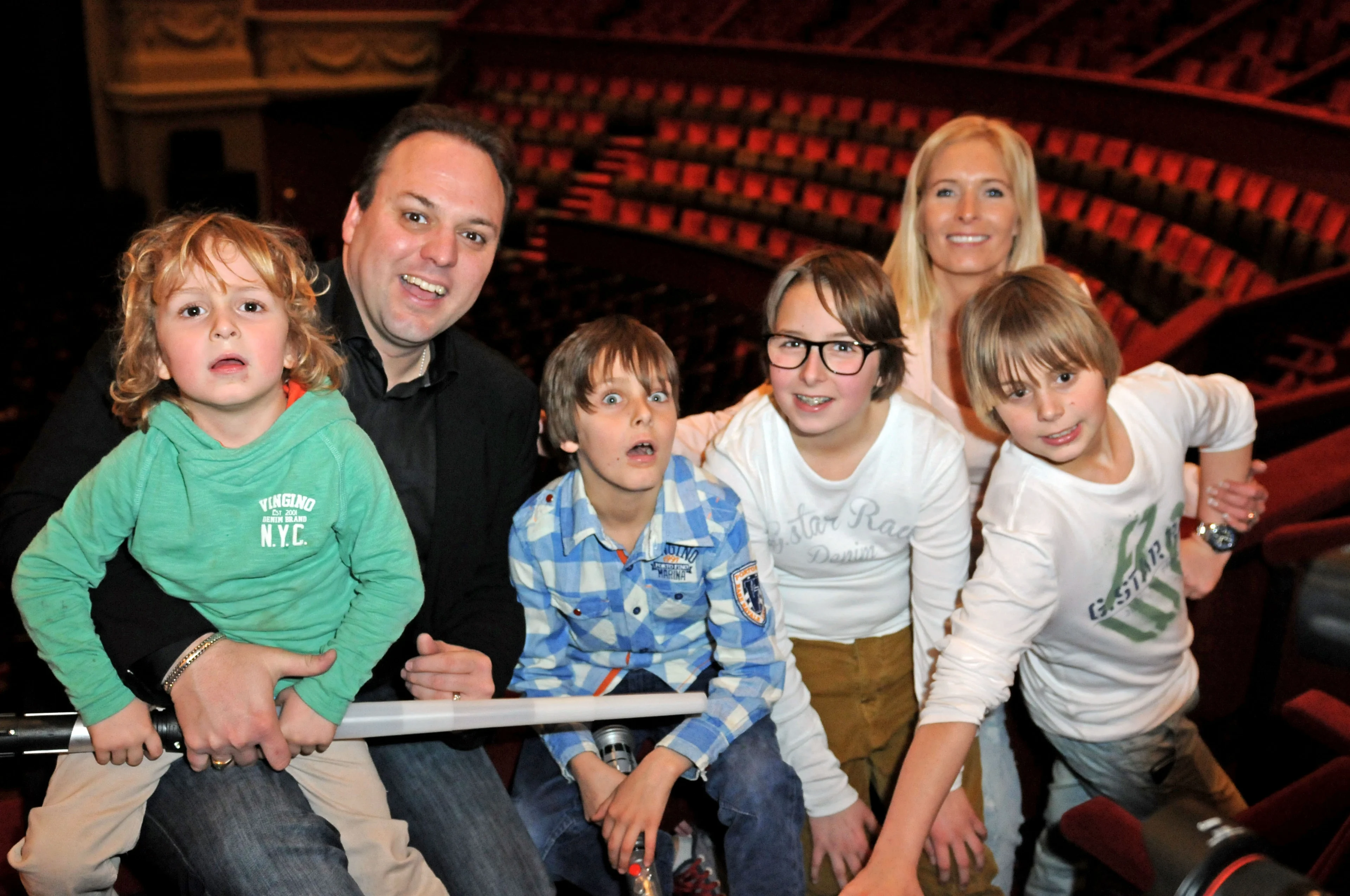 ZIEN! De knappe zoons van Frans Bauer!