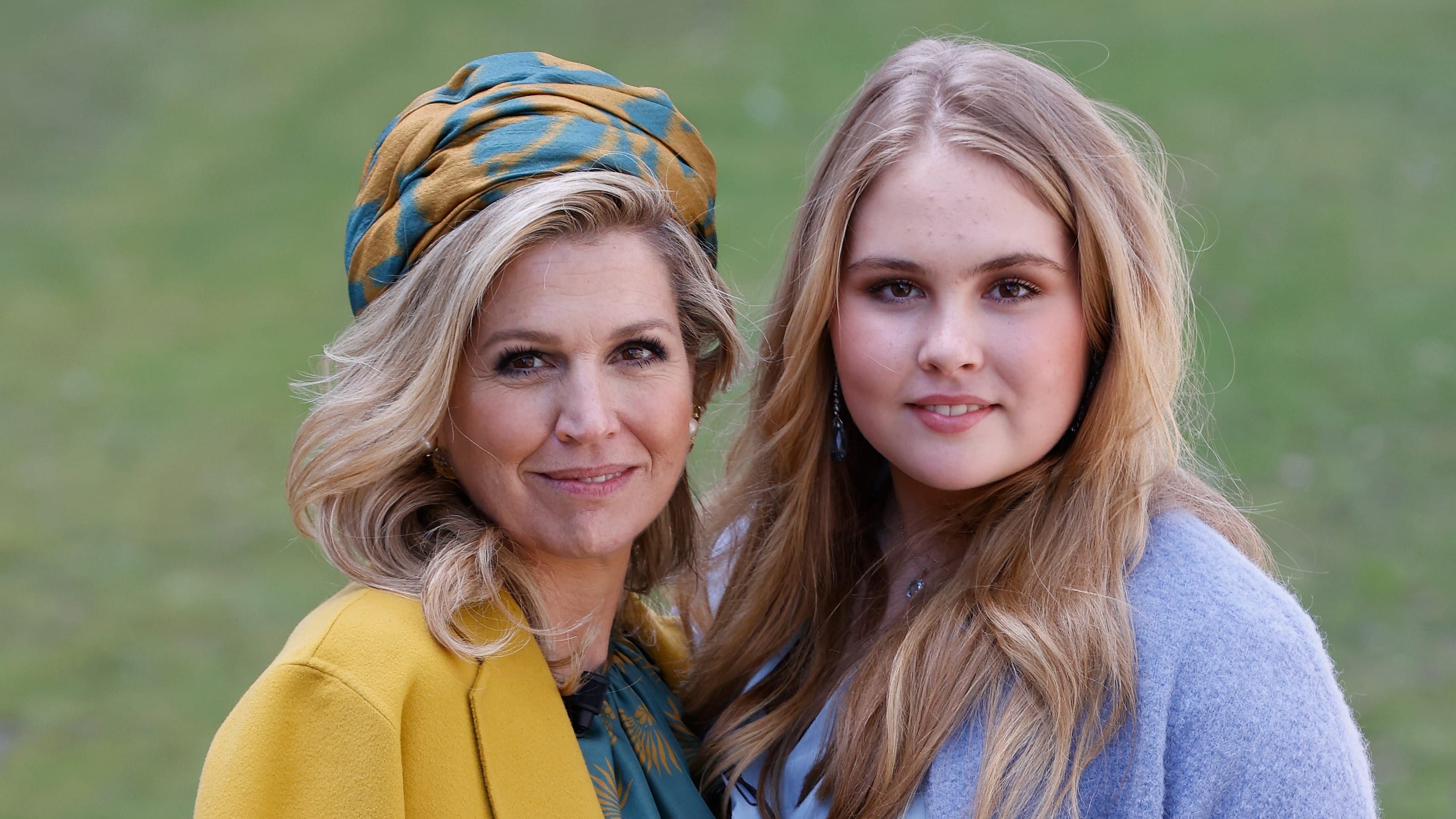 Máxima 'heel trots' op boek van Amalia