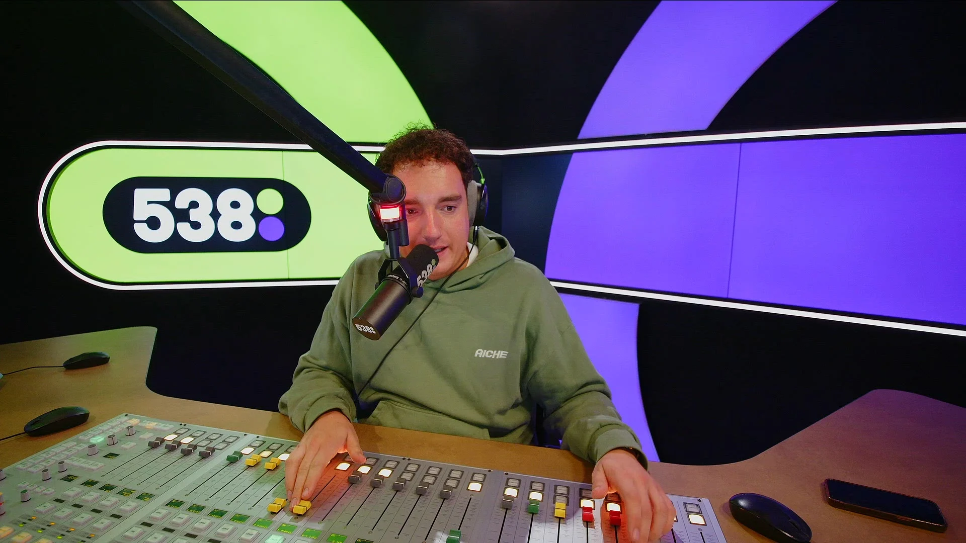 Thomas van Groningen reageert op clash tussen Gordon en Victor Vlam