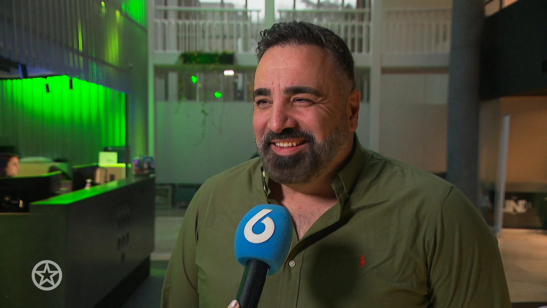 Leny Breederveld en Sinan Can bij uitblinkerslunch koningspaar