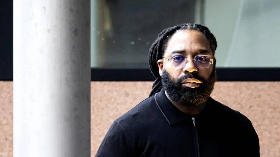 OM eist 7 maanden cel en contactverbod tegen rapper Kempi