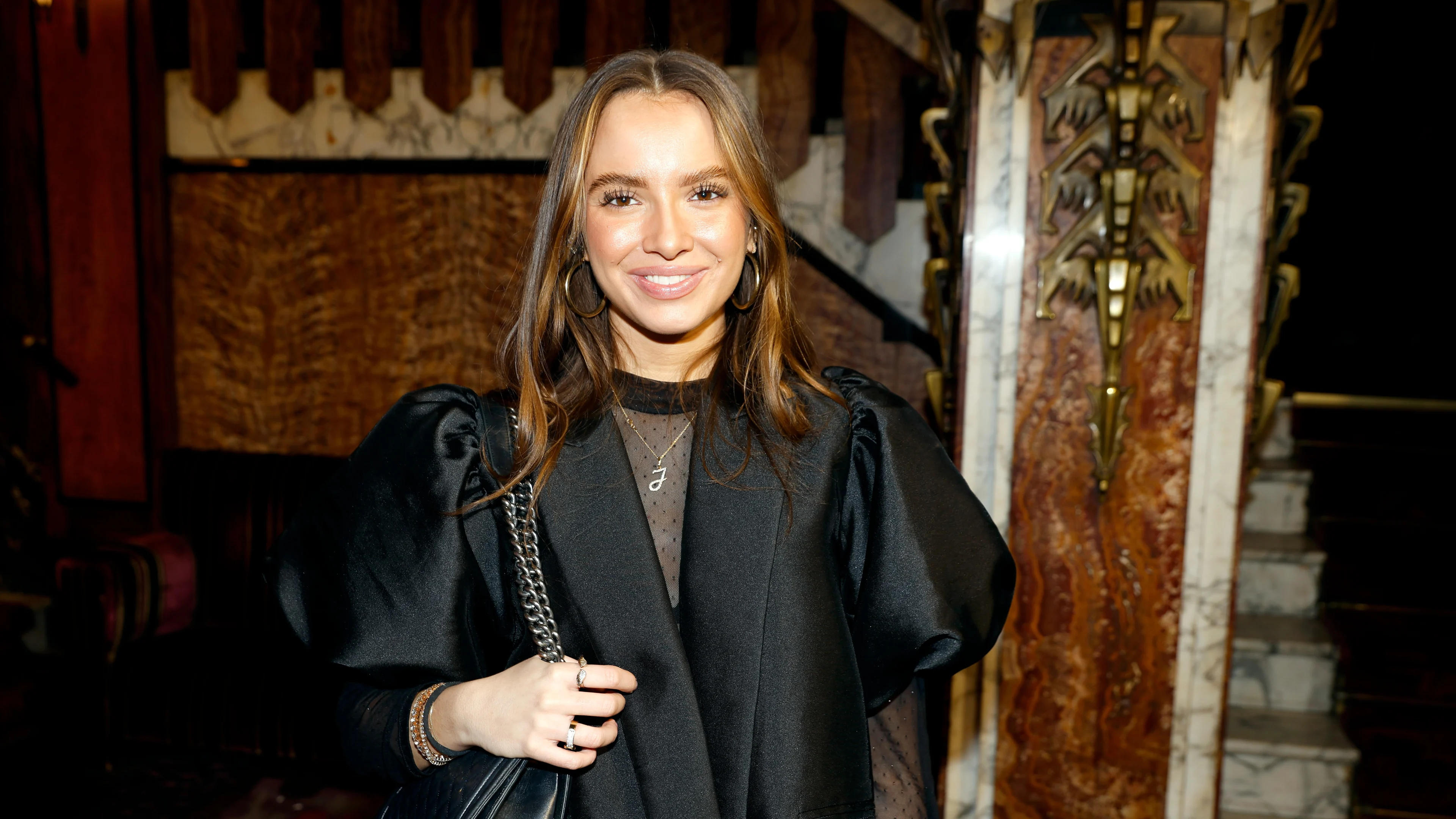 Een opmerkelijke gast in het publiek bij Jada Borsato