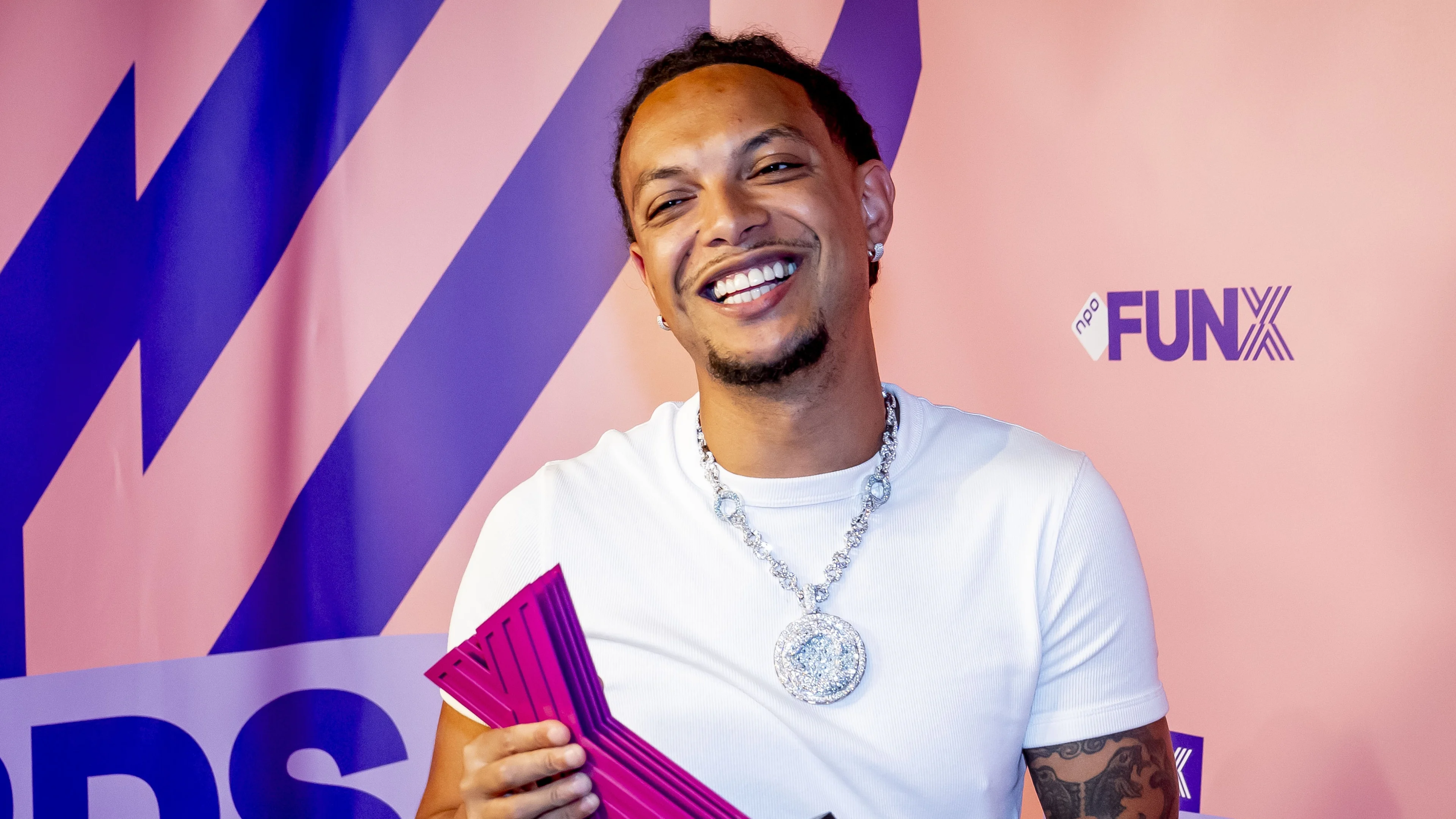 Ronnie Flex eerlijk: 'Waar zou ik zijn zonder New Wave?'