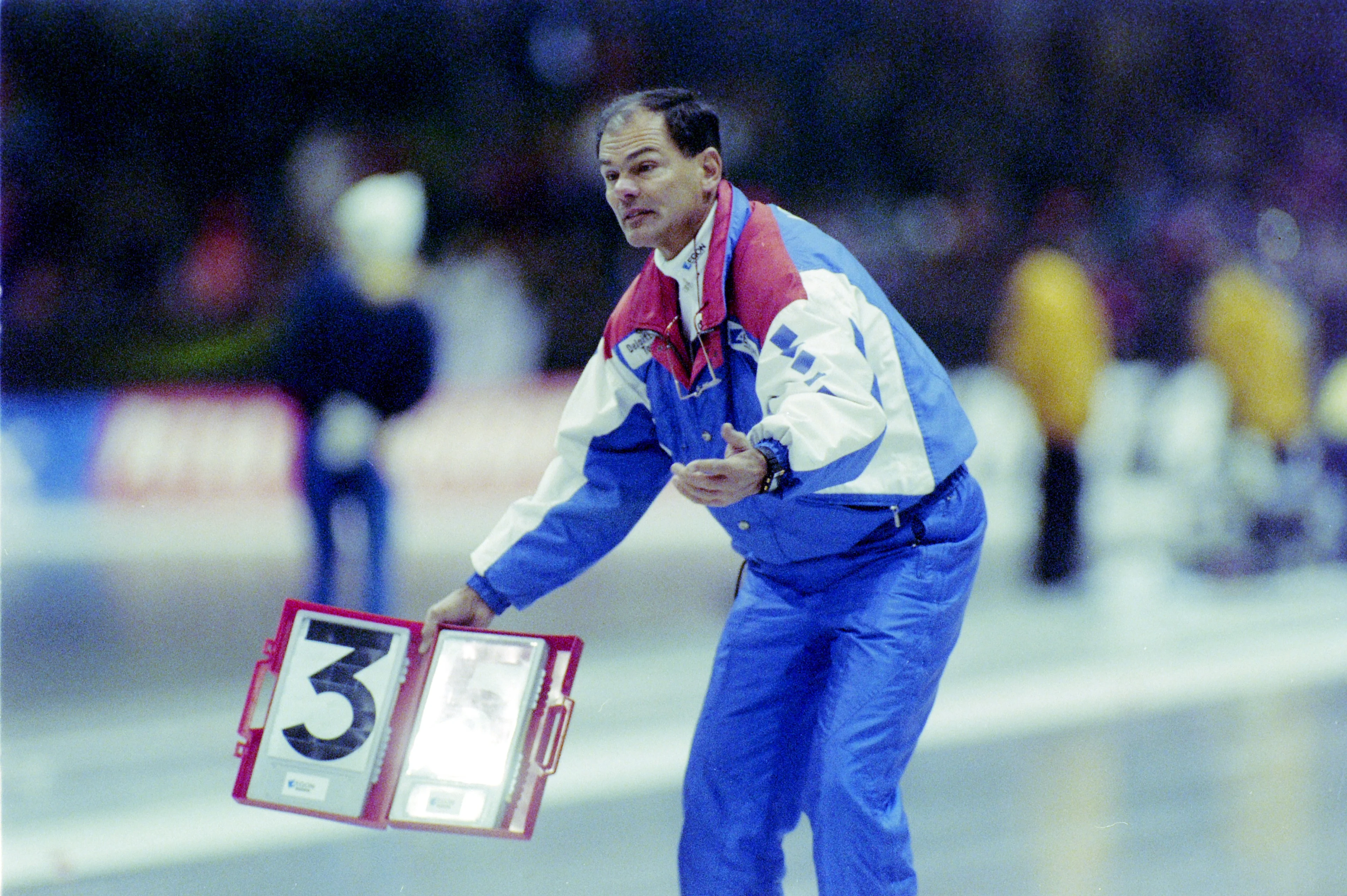 Oud-schaatscoach Ab Krook (76) overleden