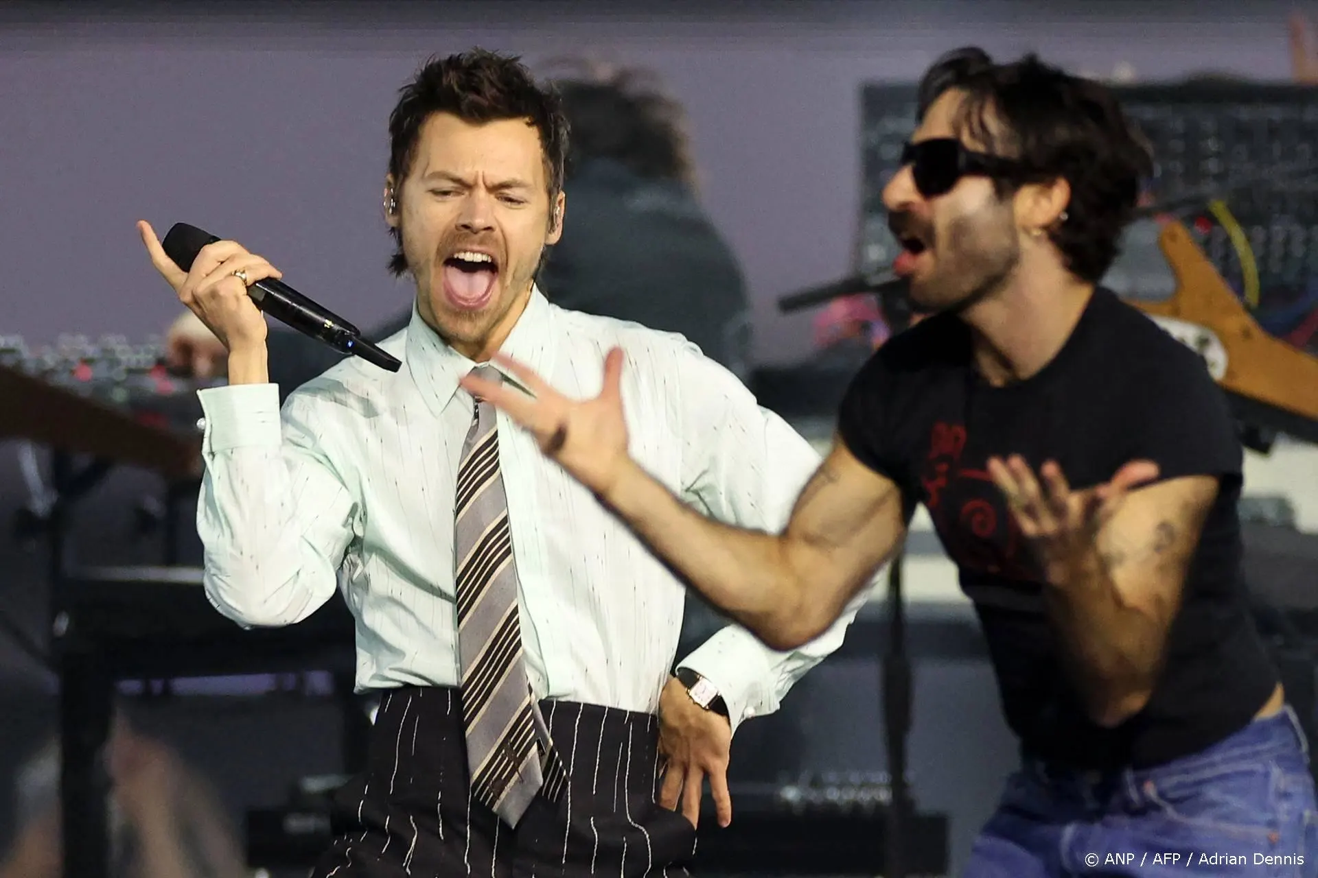 Harry Styles kampt met gezondheidsproblemen, concert afgelast
