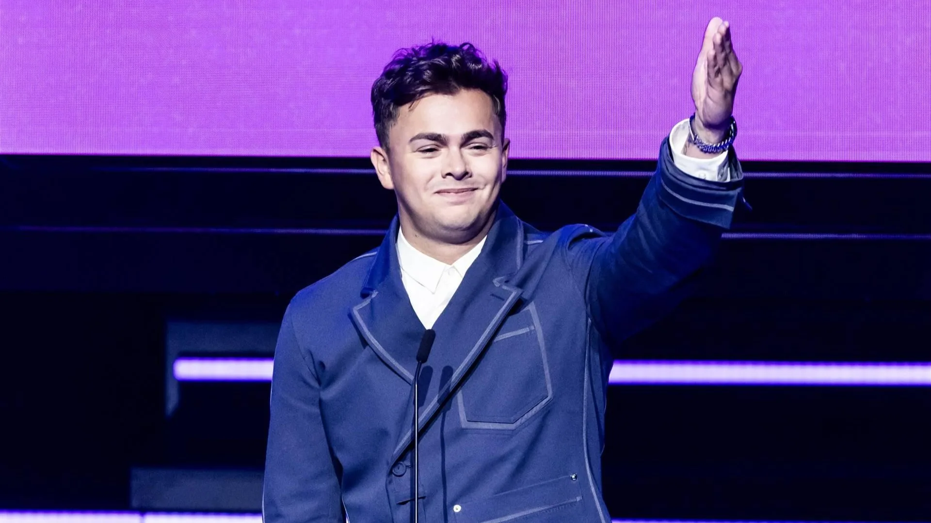 Groot nieuws over zanger FLEMMING