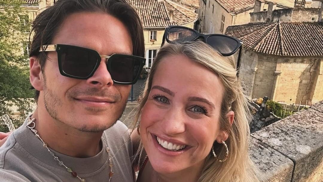 Partner Dionne Stax goudeerlijk over kersvers ouderschap