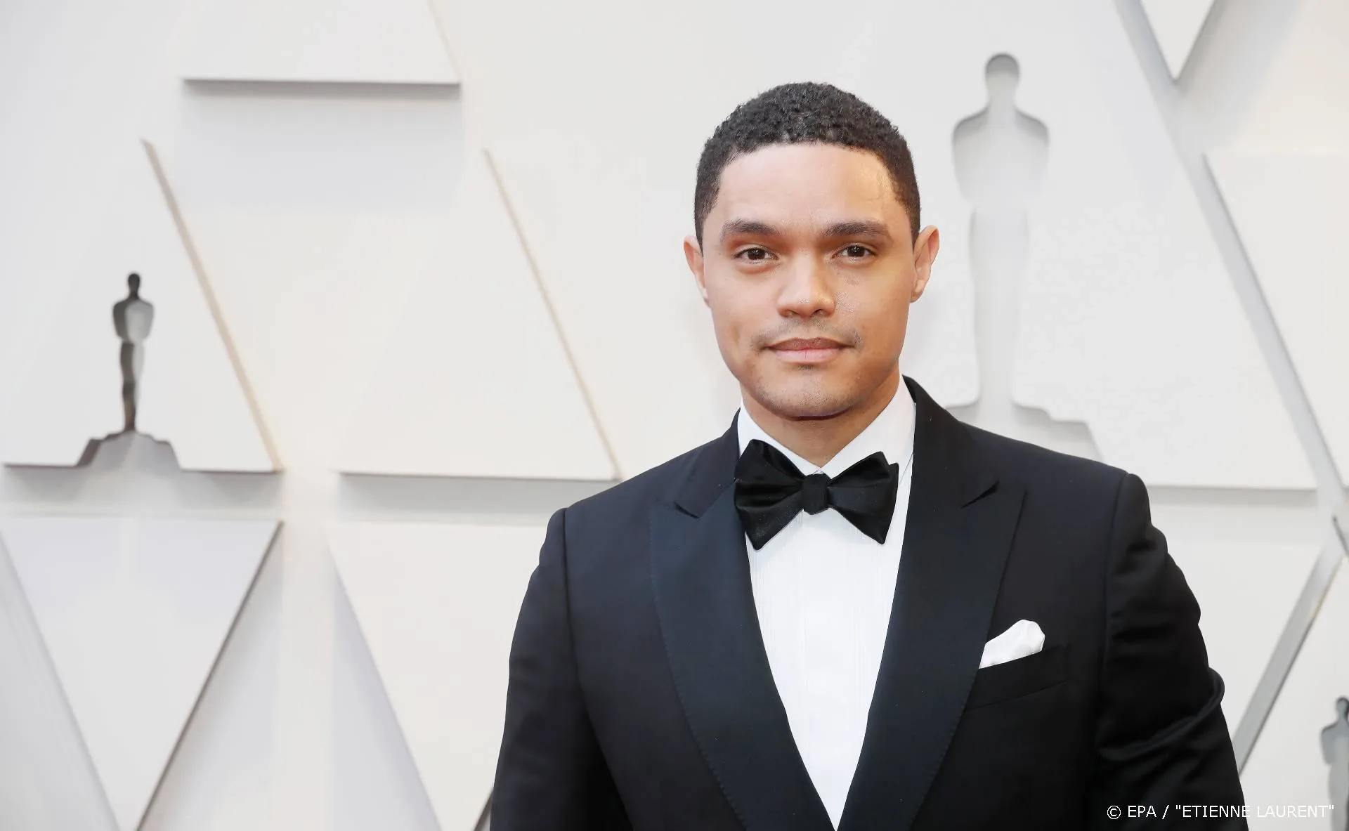 Trevor Noah betaalt salaris Daily Show-crew