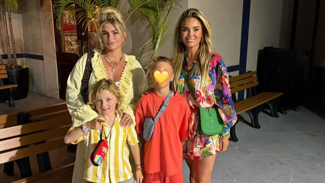 'André en Monique hielden breuk geheim voor zus Roxeanne'