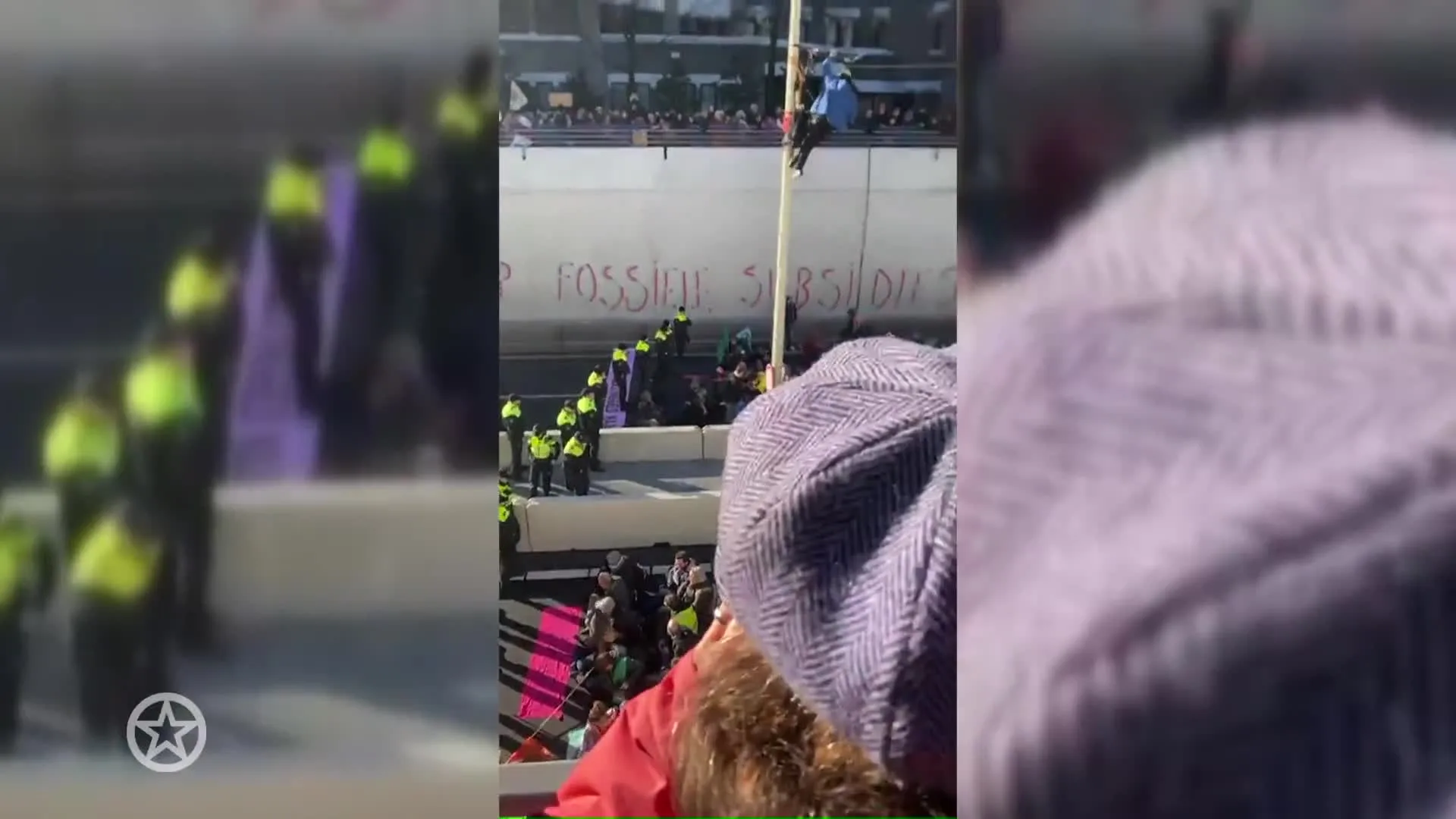 Georgina Verbaan bij protestactie op de A12