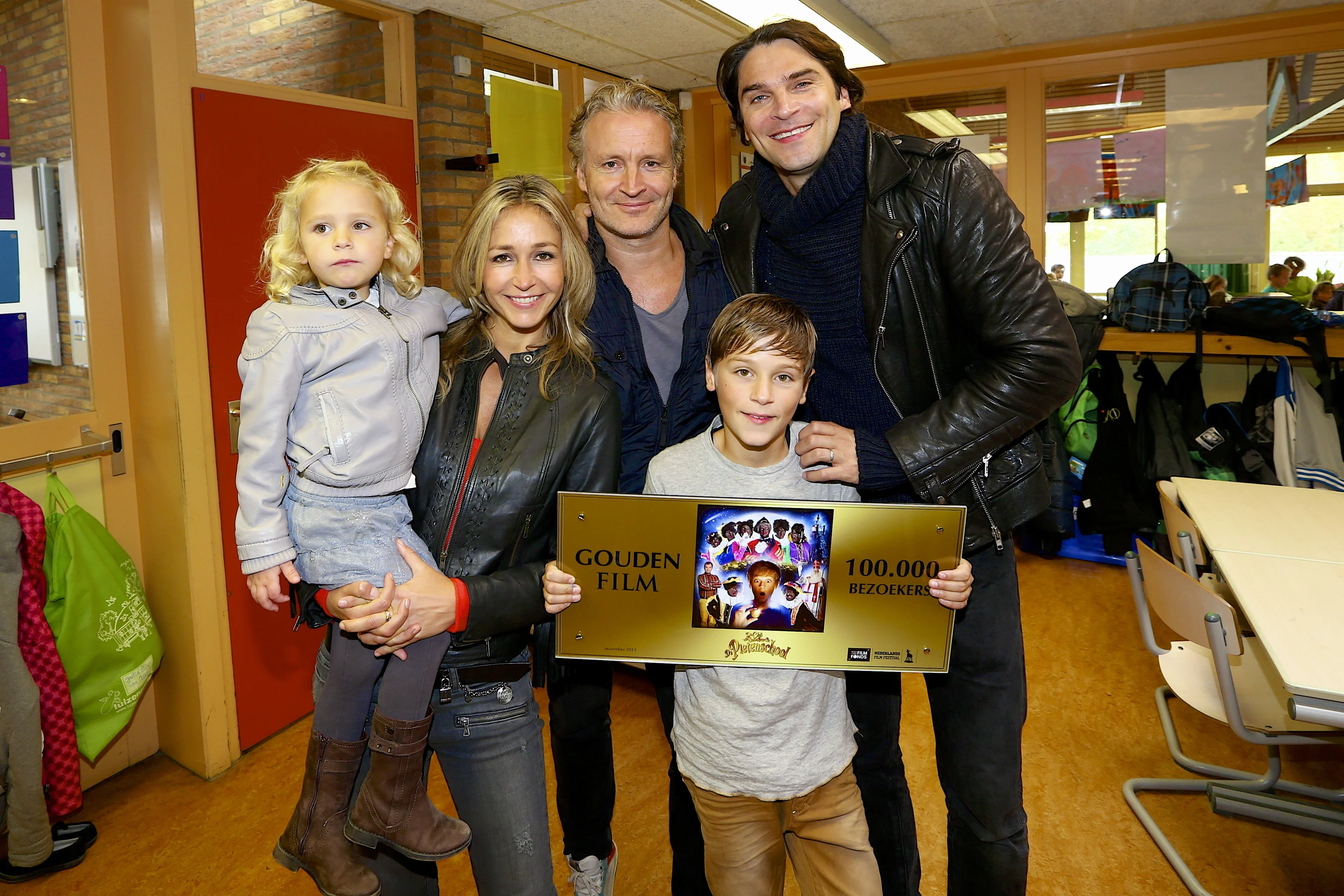 ZIEN: Zo groot zijn de kinderen van Wendy van Dijk geworden!