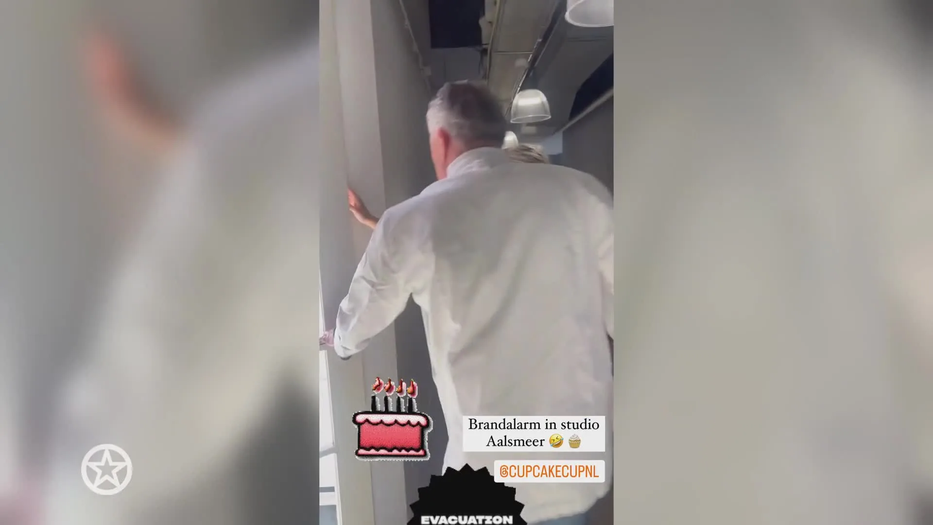 Britt Dekker in paniek door brandalarm tijdens opnames kinderprogramma