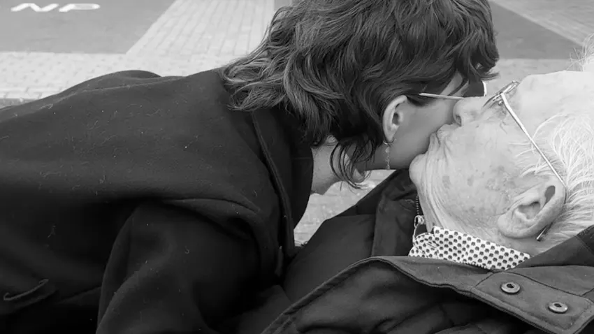 Jade Kops emotioneel door bezoekje aan opa in laatste fase